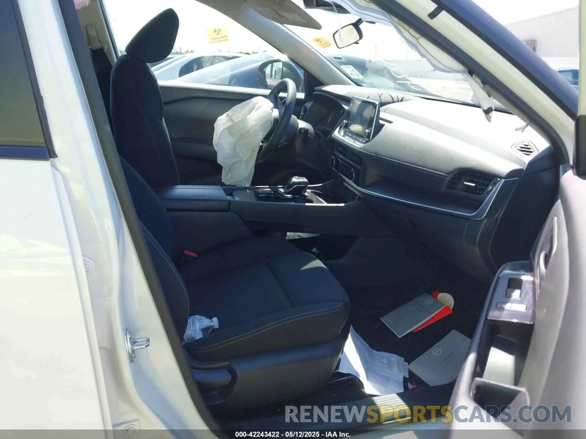 5 fotografías del automóvil dañado 5N1BT3AA1RC683780 NISSAN ROGUE 2024
