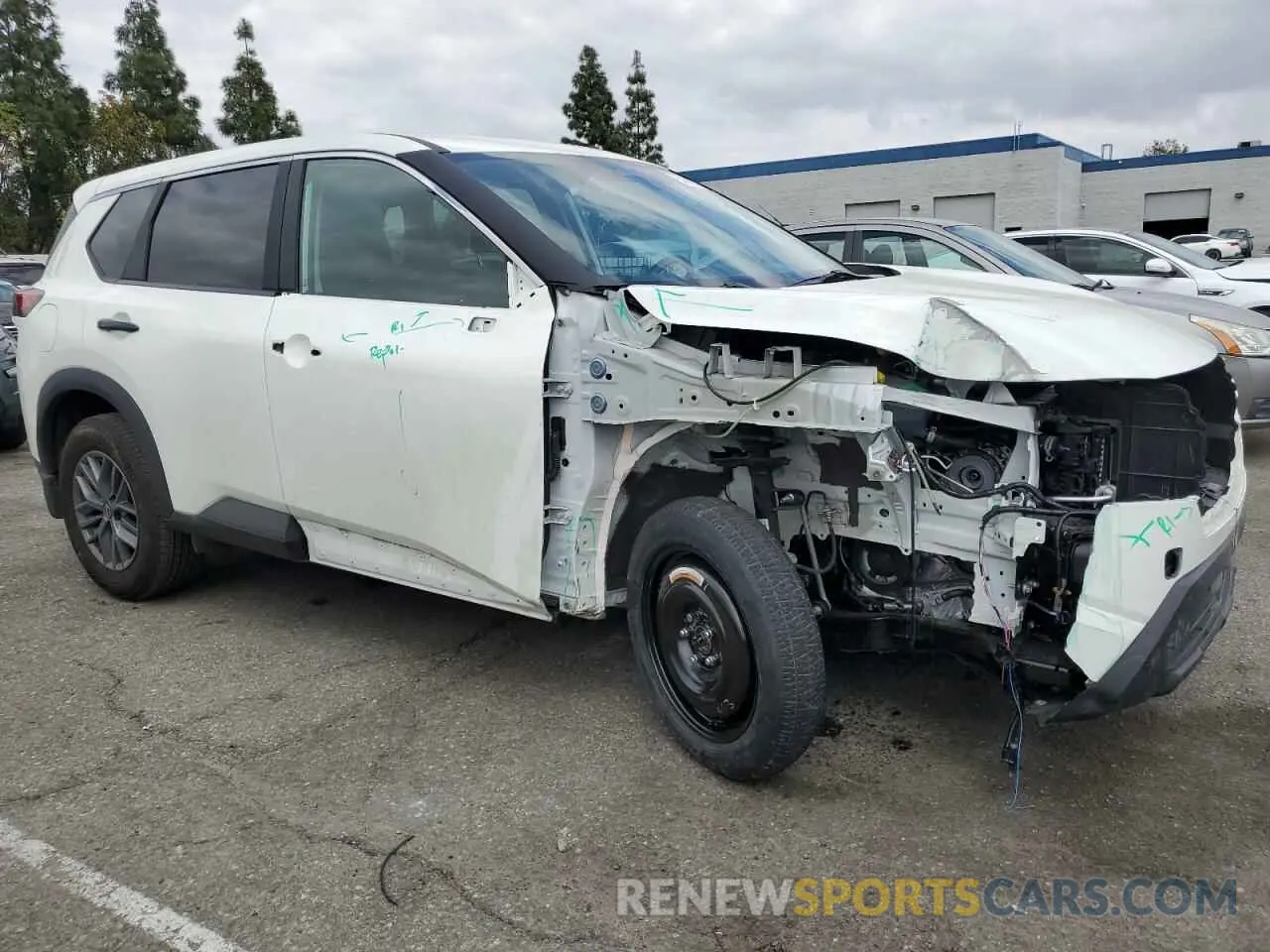 4 fotografías del automóvil dañado 5N1BT3AA1RC727891 NISSAN ROGUE 2024