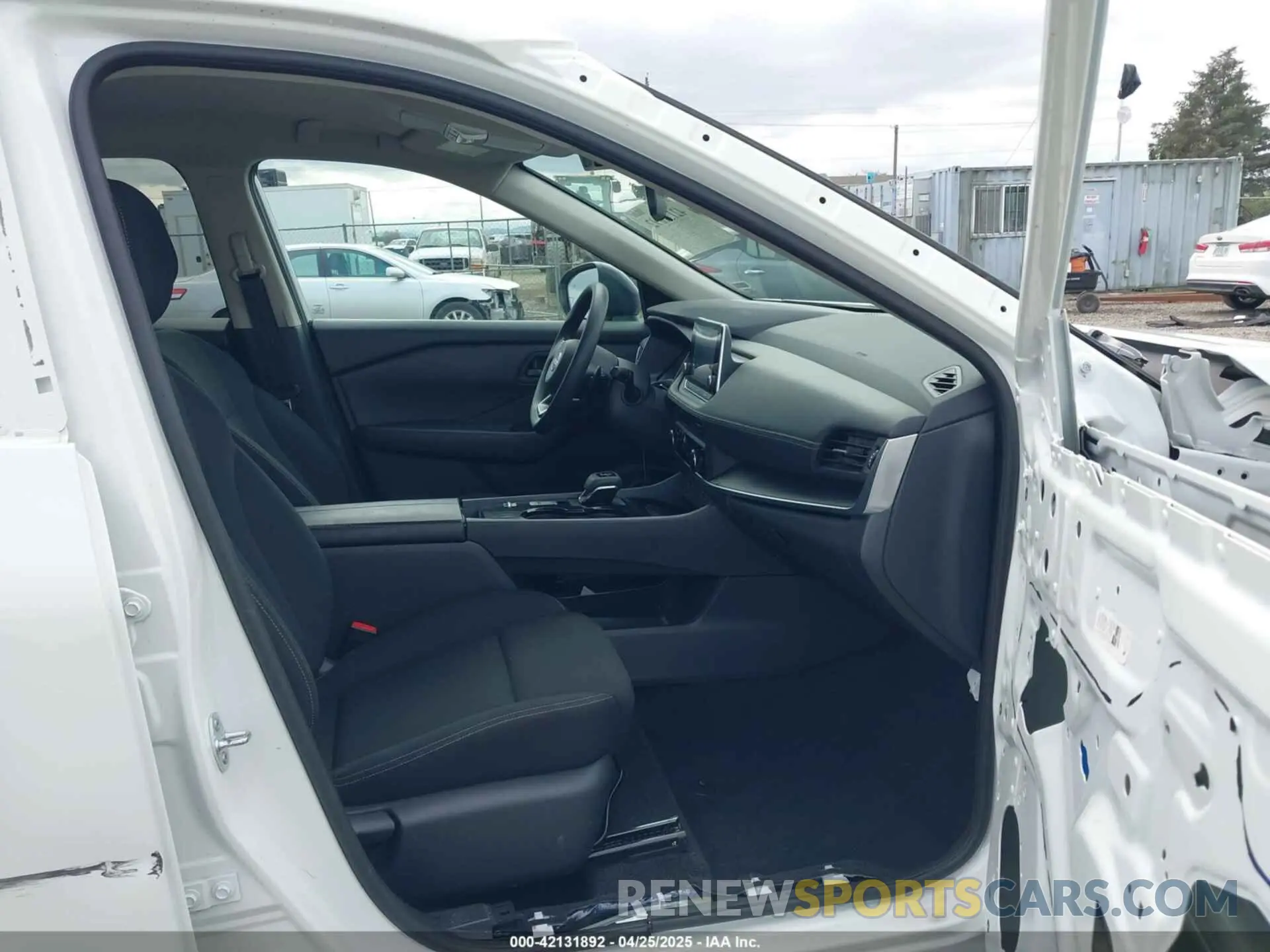 5 fotografías del automóvil dañado 5N1BT3AA2RC671783 NISSAN ROGUE 2024