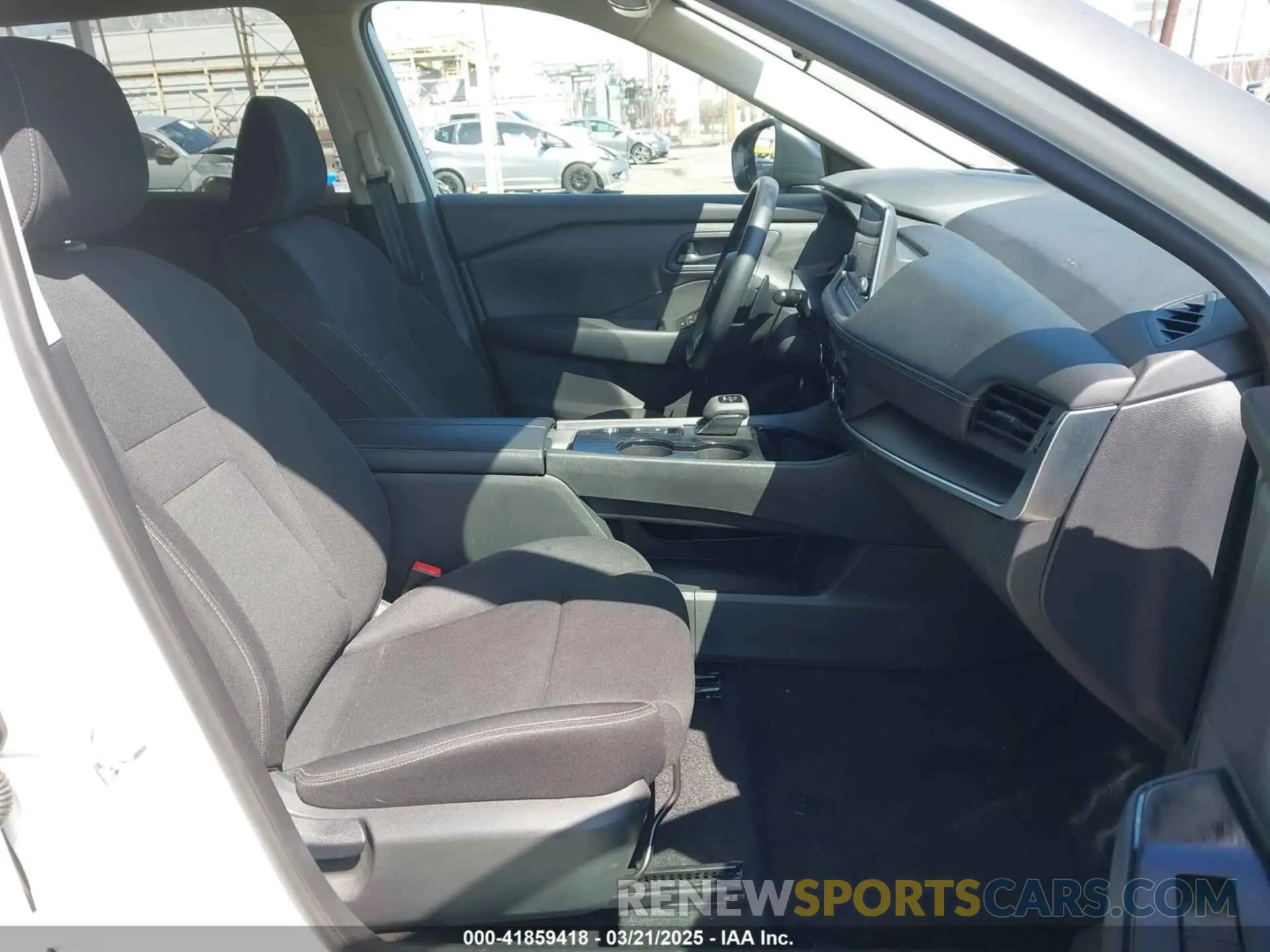 5 fotografías del automóvil dañado 5N1BT3AA3RC688415 NISSAN ROGUE 2024