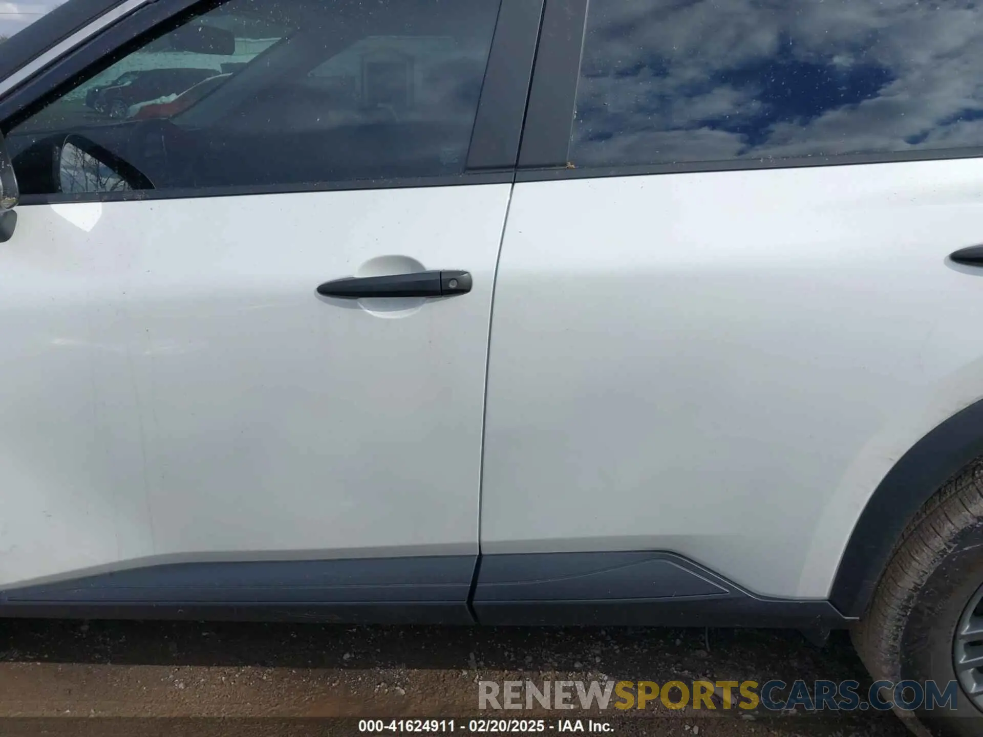 14 fotografías del automóvil dañado 5N1BT3AA3RC759578 NISSAN ROGUE 2024