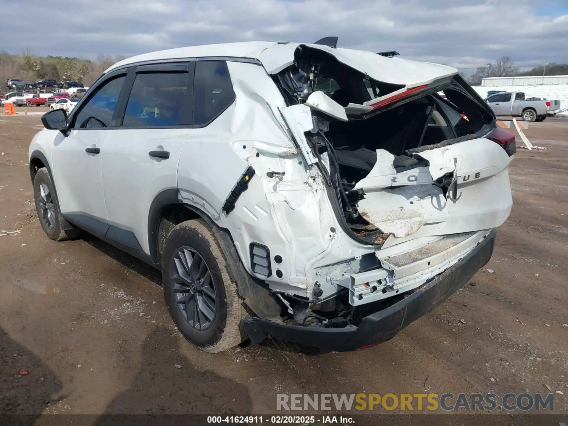 3 fotografías del automóvil dañado 5N1BT3AA3RC759578 NISSAN ROGUE 2024