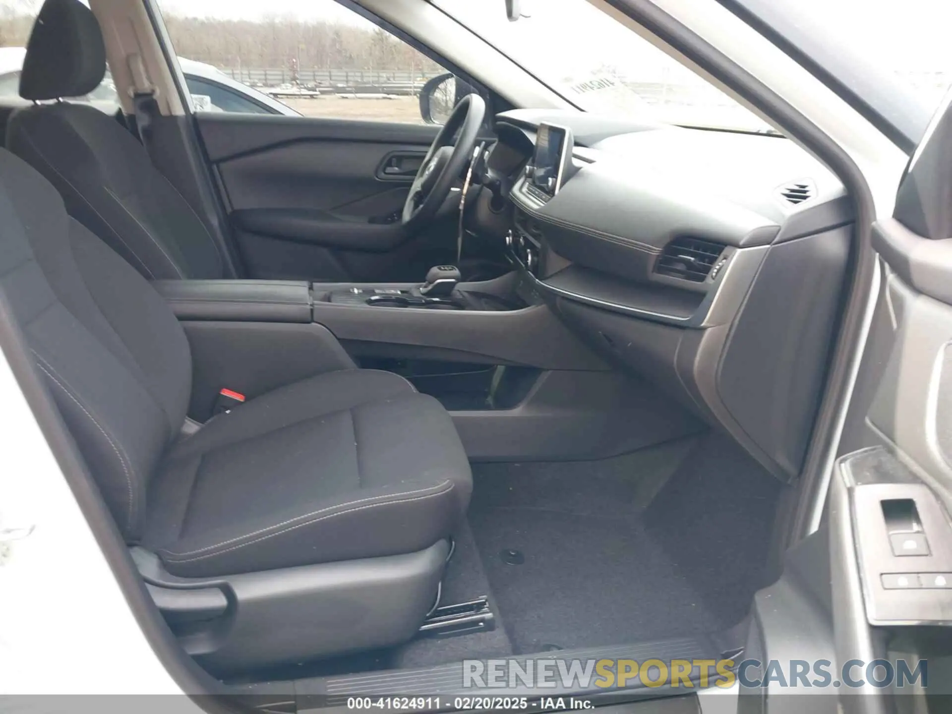 5 fotografías del automóvil dañado 5N1BT3AA3RC759578 NISSAN ROGUE 2024