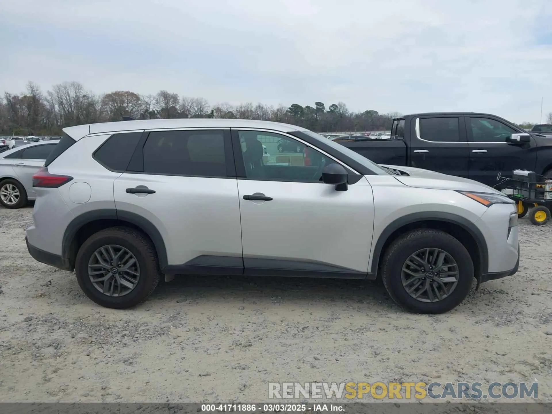 13 fotografías del automóvil dañado 5N1BT3AA4RC704671 NISSAN ROGUE 2024