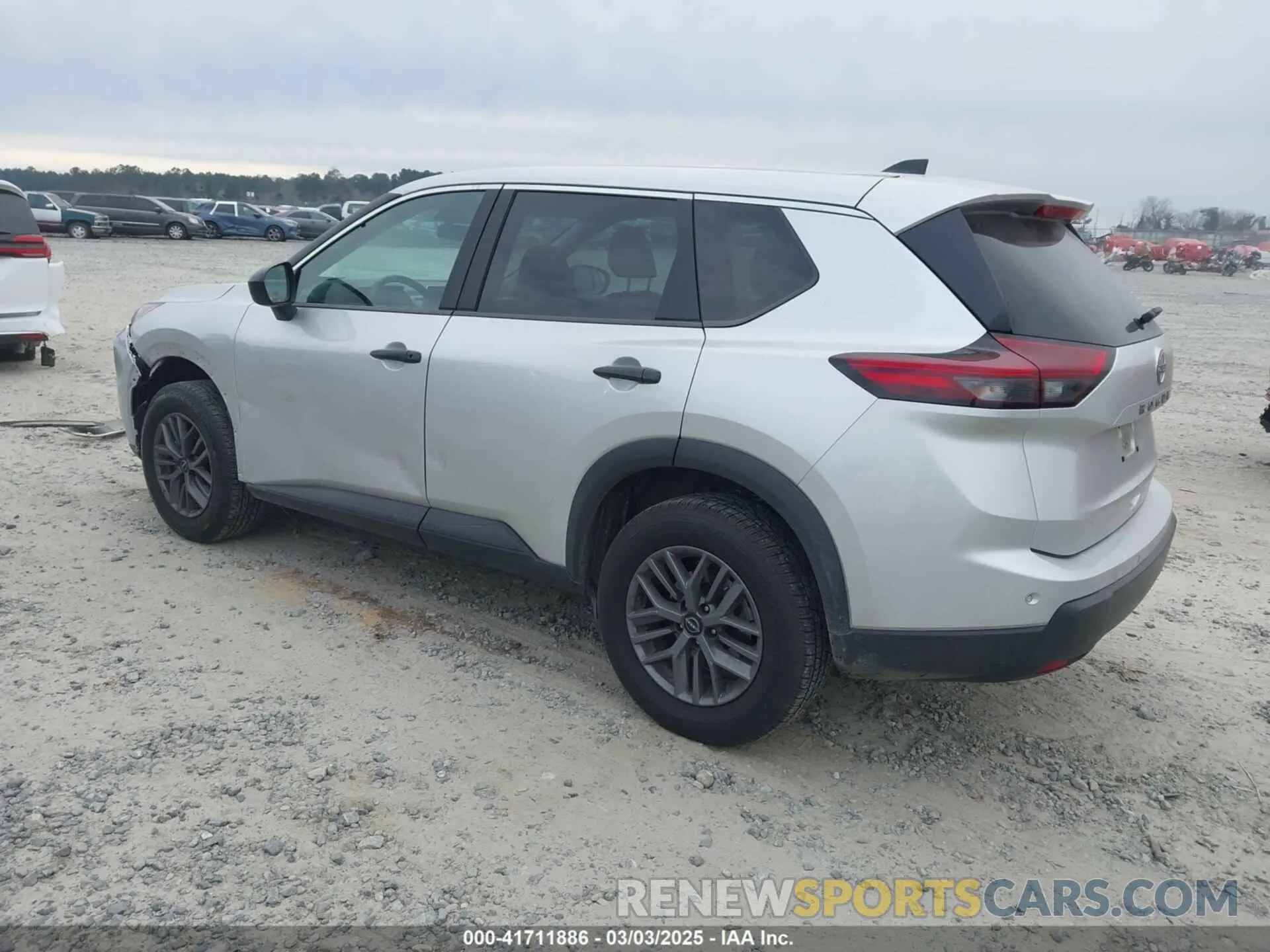 3 fotografías del automóvil dañado 5N1BT3AA4RC704671 NISSAN ROGUE 2024