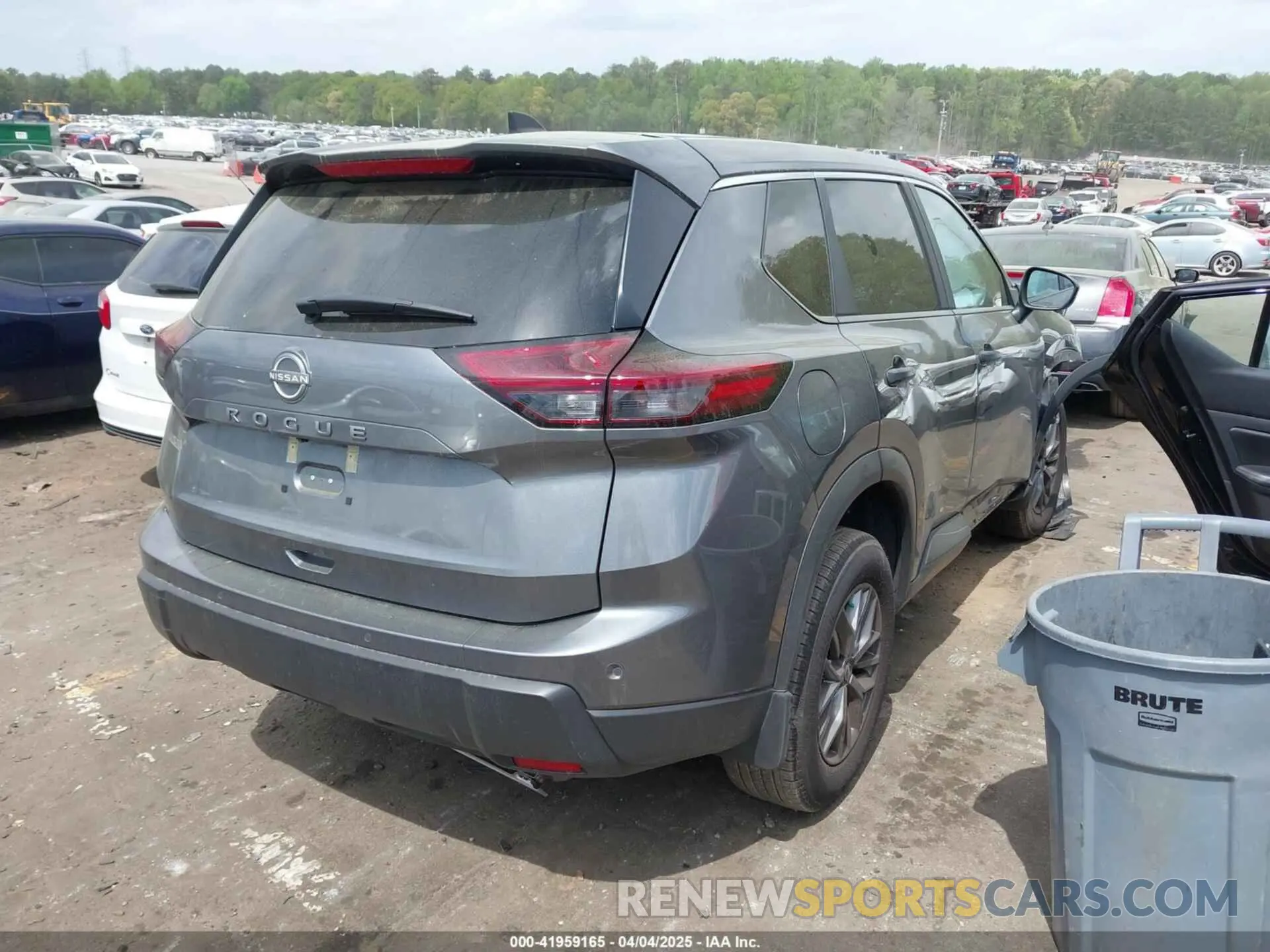 4 fotografías del automóvil dañado 5N1BT3AA4RC735385 NISSAN ROGUE 2024
