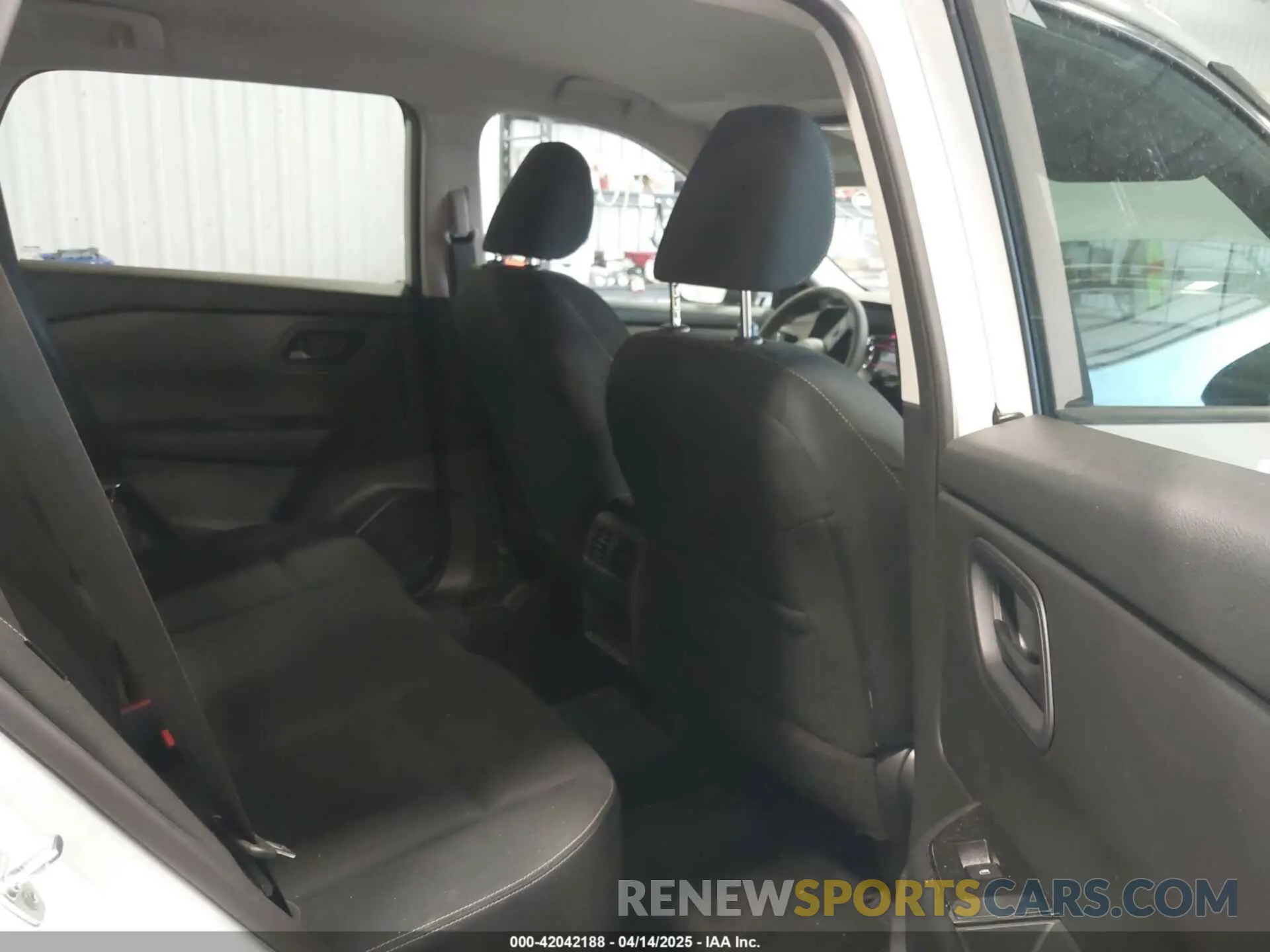 8 fotografías del automóvil dañado 5N1BT3AA8RC680374 NISSAN ROGUE 2024