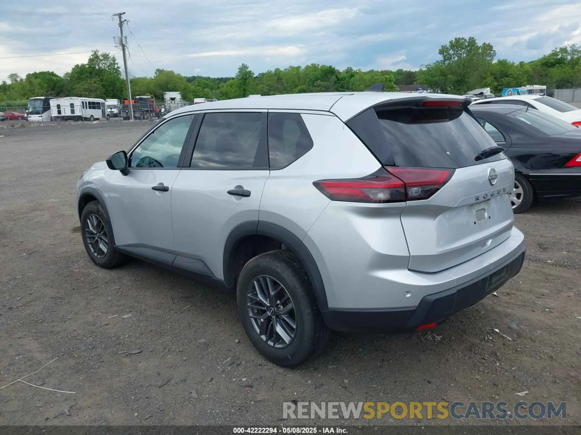 3 fotografías del automóvil dañado 5N1BT3AA9RC672848 NISSAN ROGUE 2024