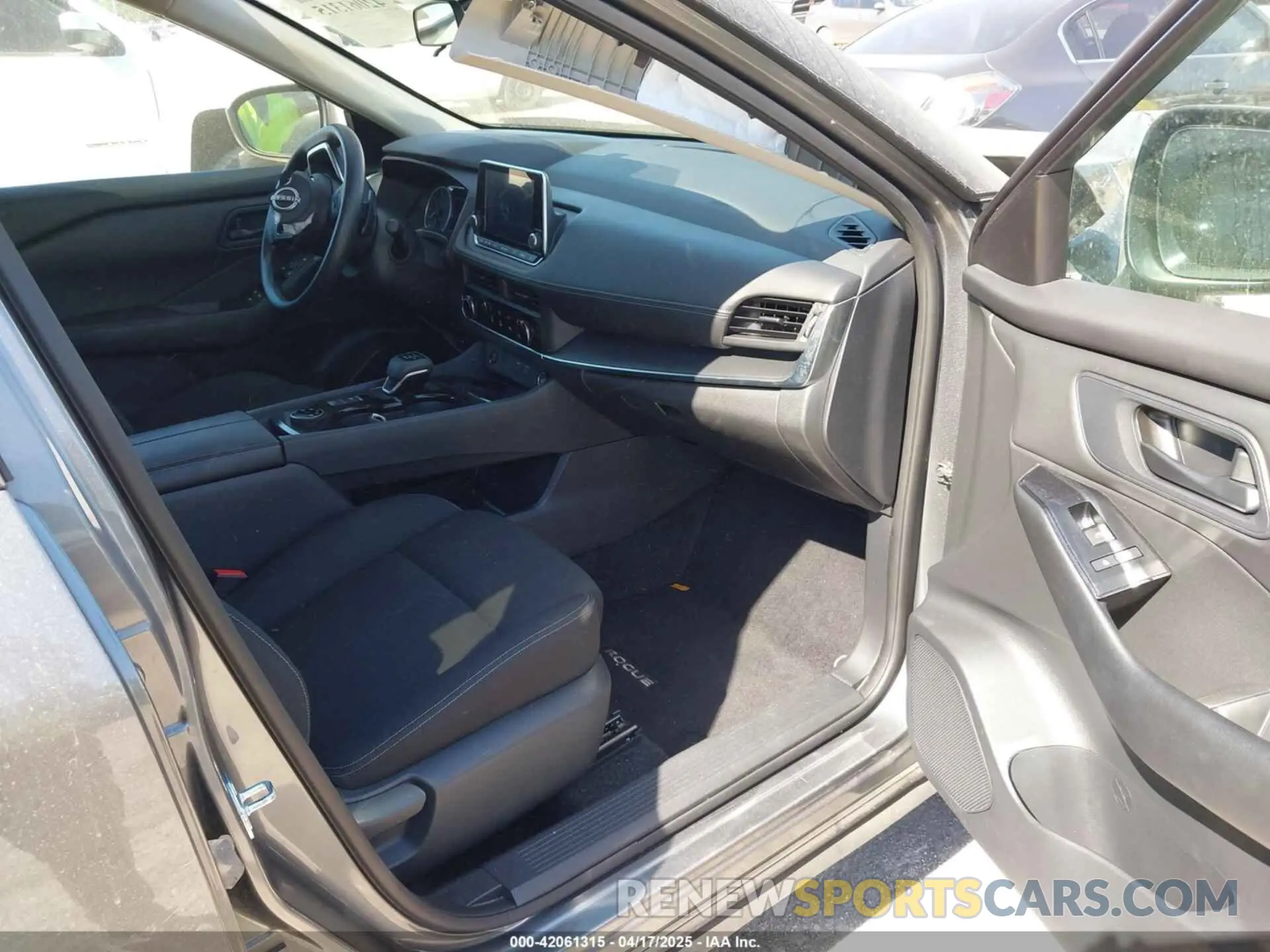 5 fotografías del automóvil dañado 5N1BT3AB2RC723079 NISSAN ROGUE 2024