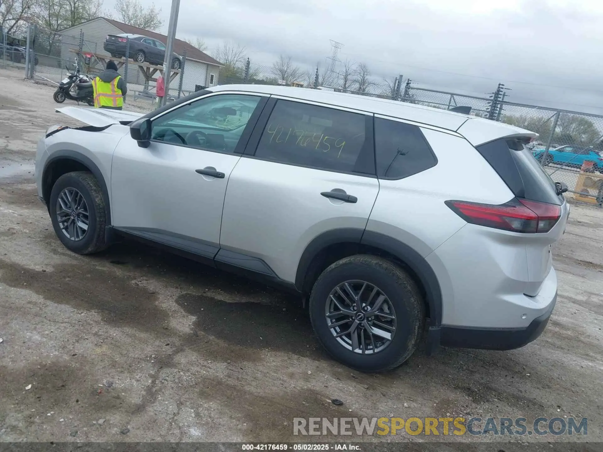 3 fotografías del automóvil dañado 5N1BT3AB7RC726284 NISSAN ROGUE 2024