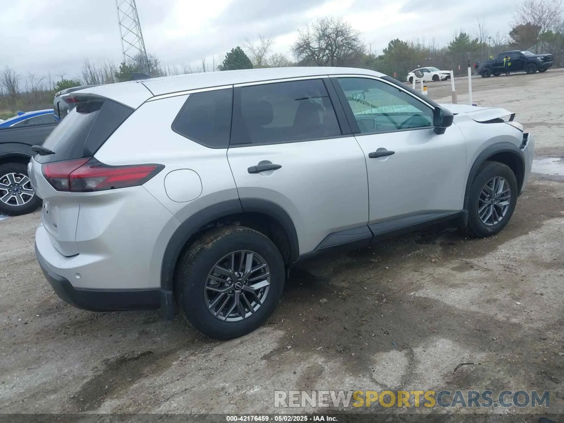 4 fotografías del automóvil dañado 5N1BT3AB7RC726284 NISSAN ROGUE 2024