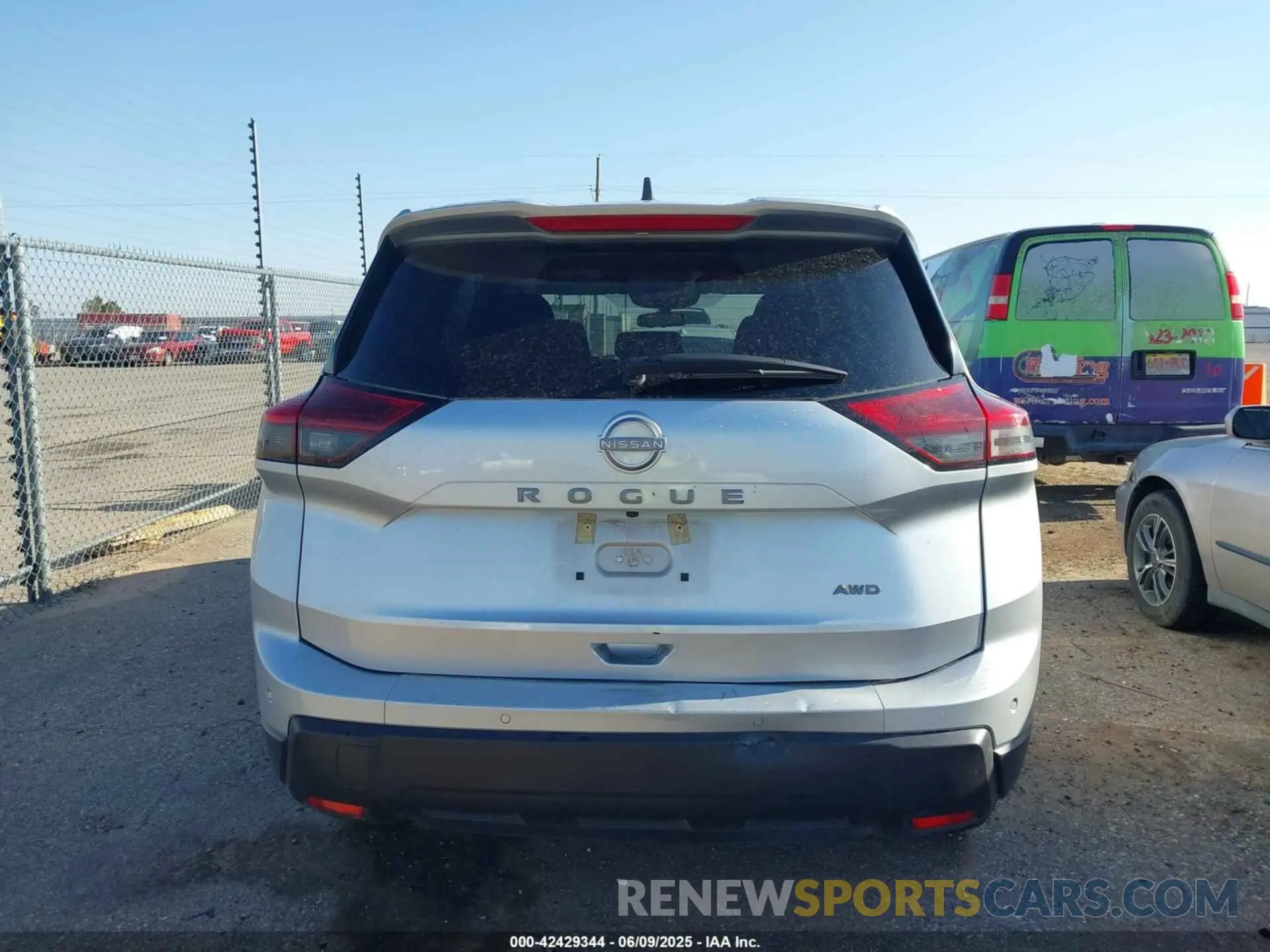 16 fotografías del automóvil dañado 5N1BT3AB8RC697958 NISSAN ROGUE 2024