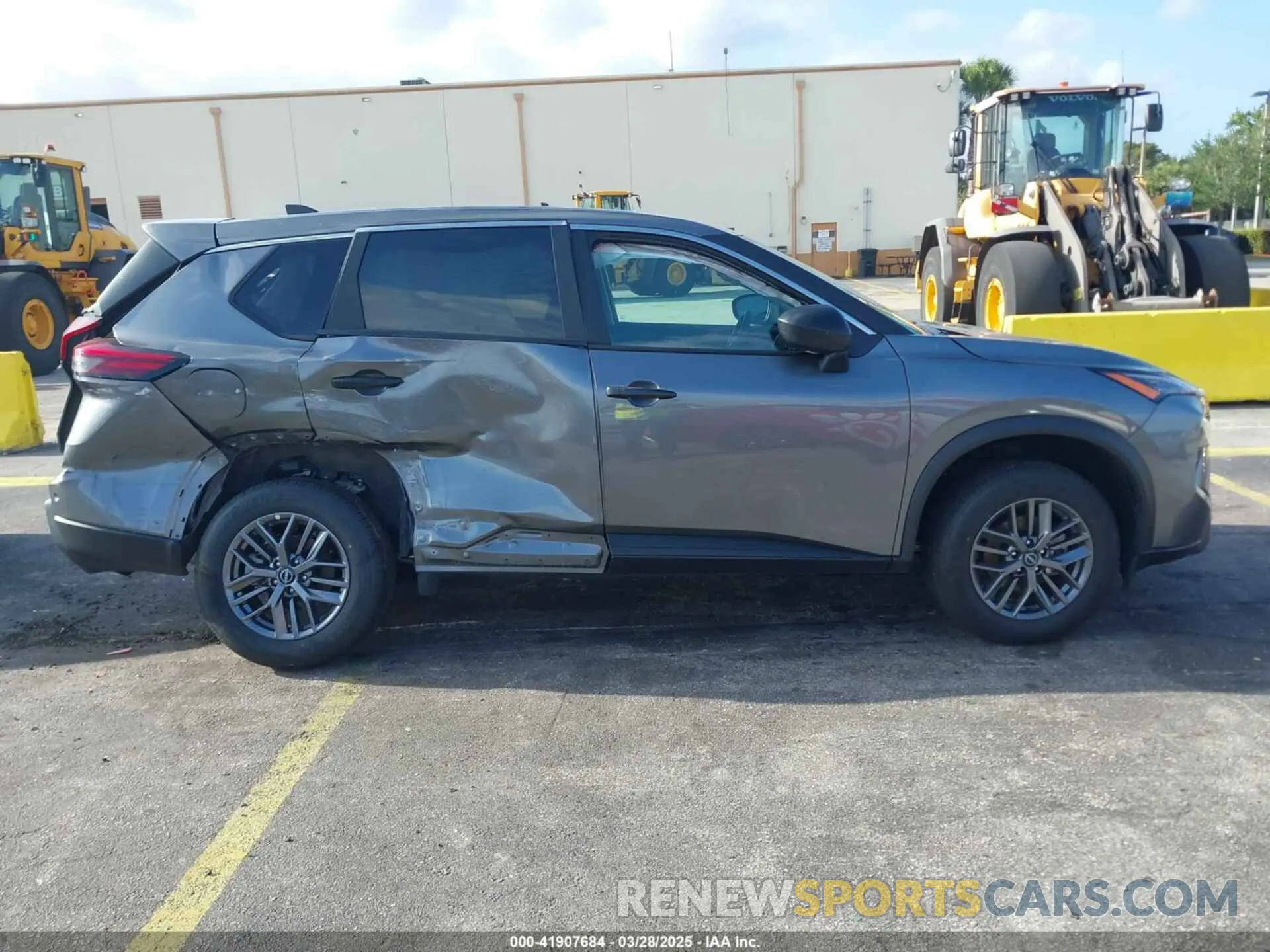 13 fotografías del automóvil dañado 5N1BT3ABXRC714405 NISSAN ROGUE 2024