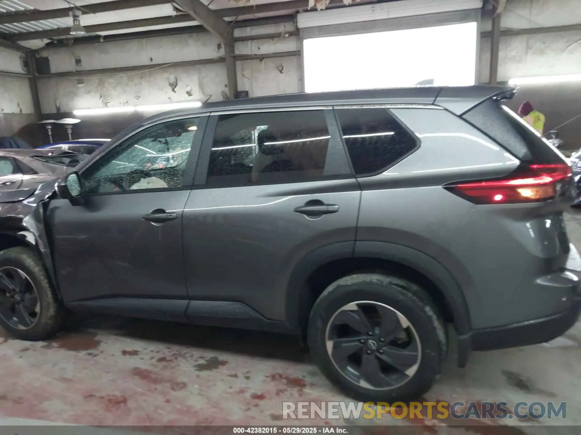 14 fotografías del automóvil dañado 5N1BT3BA1RC740221 NISSAN ROGUE 2024