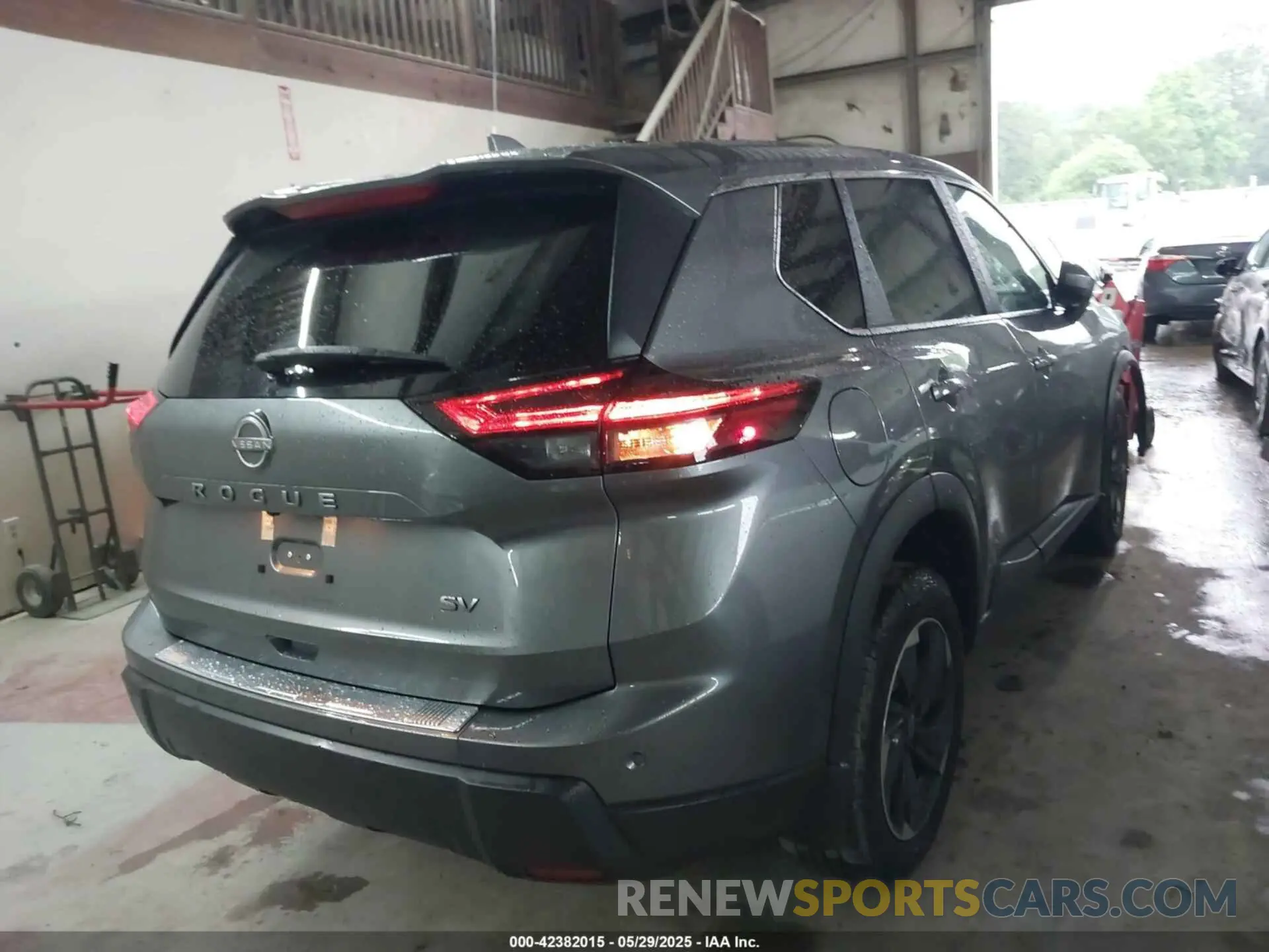 4 fotografías del automóvil dañado 5N1BT3BA1RC740221 NISSAN ROGUE 2024