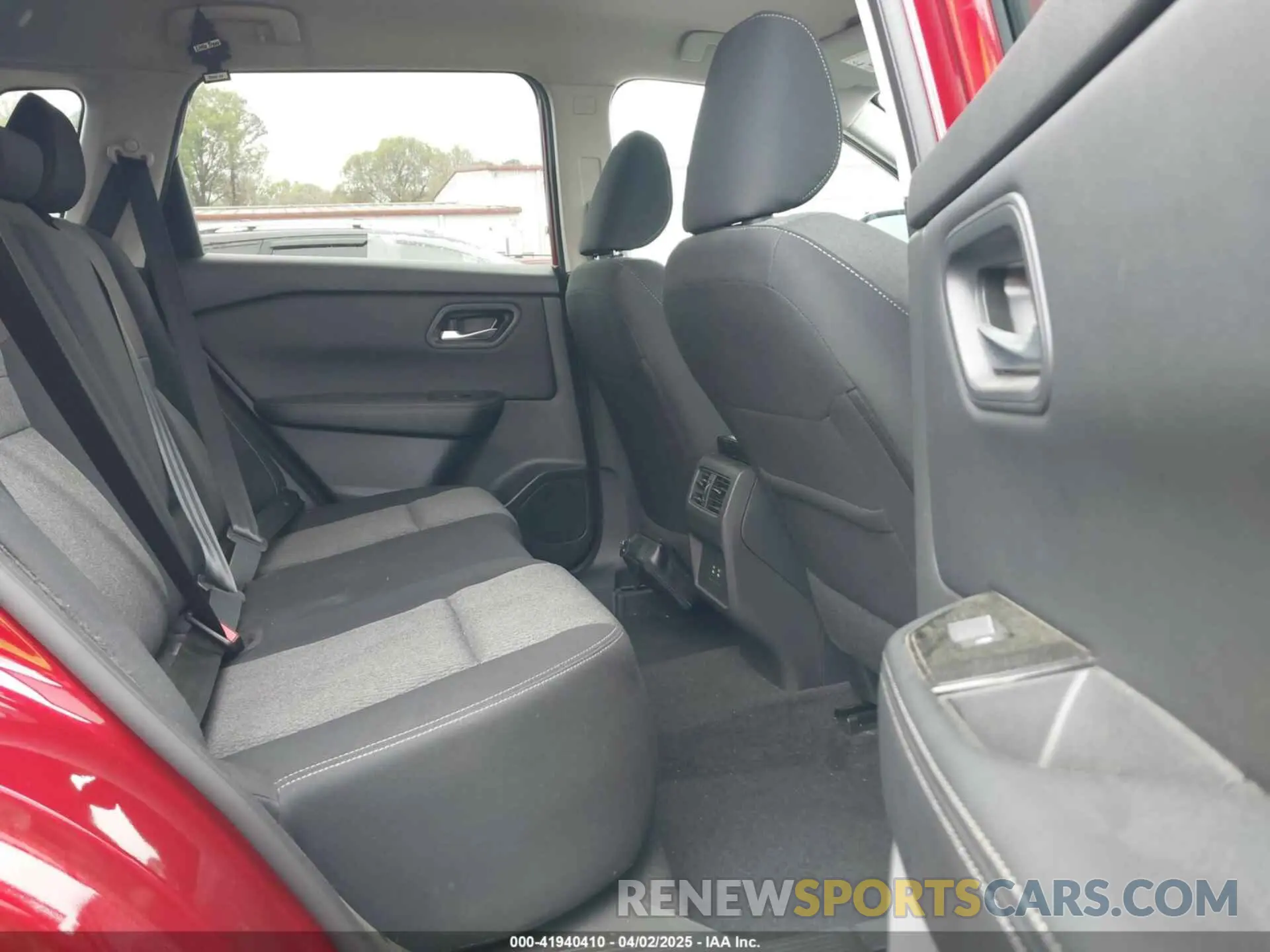 8 fotografías del automóvil dañado 5N1BT3BA2RC737683 NISSAN ROGUE 2024