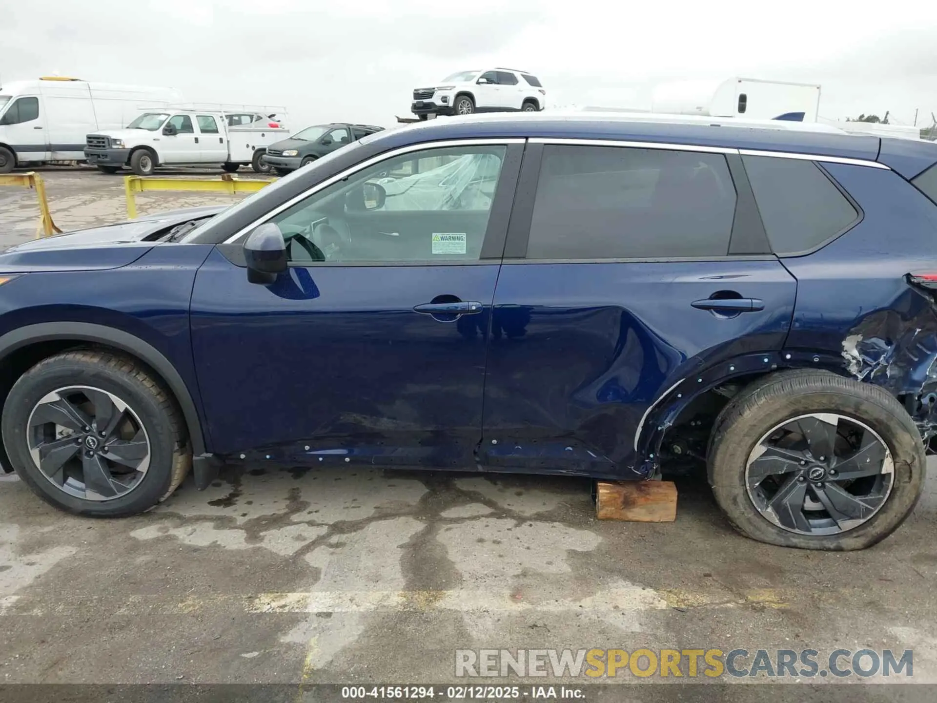 14 fotografías del automóvil dañado 5N1BT3BA2RC739207 NISSAN ROGUE 2024