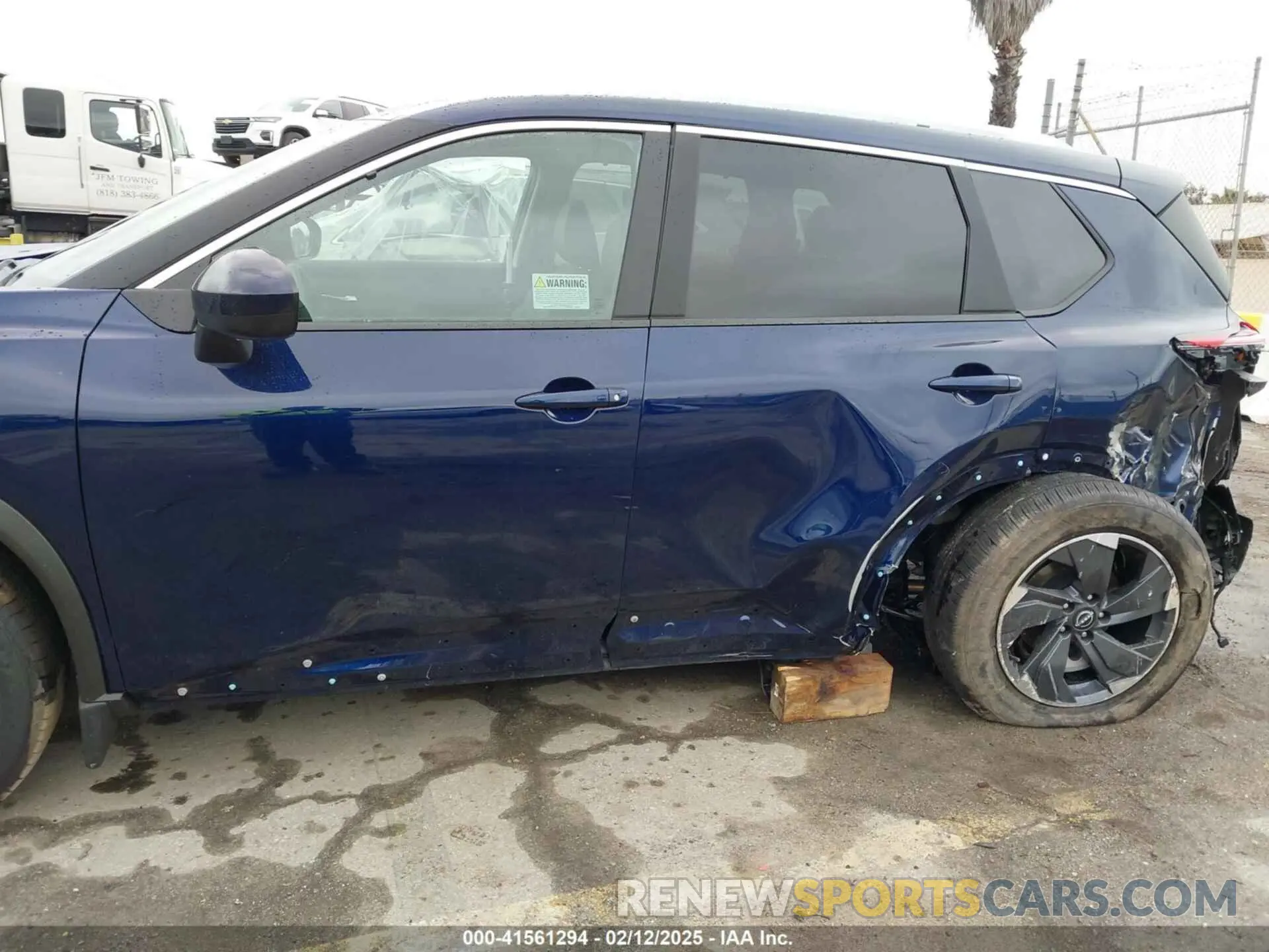 17 fotografías del automóvil dañado 5N1BT3BA2RC739207 NISSAN ROGUE 2024