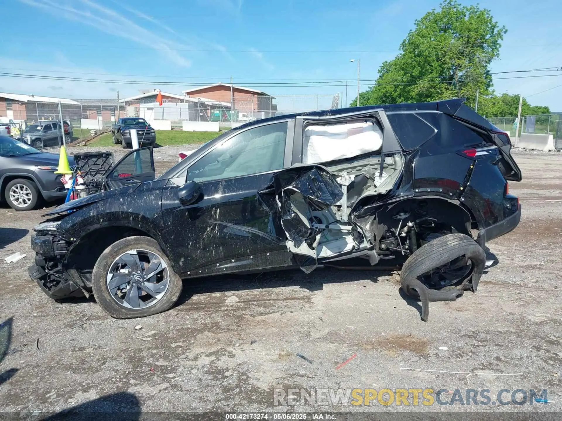 14 fotografías del automóvil dañado 5N1BT3BA2RC741622 NISSAN ROGUE 2024