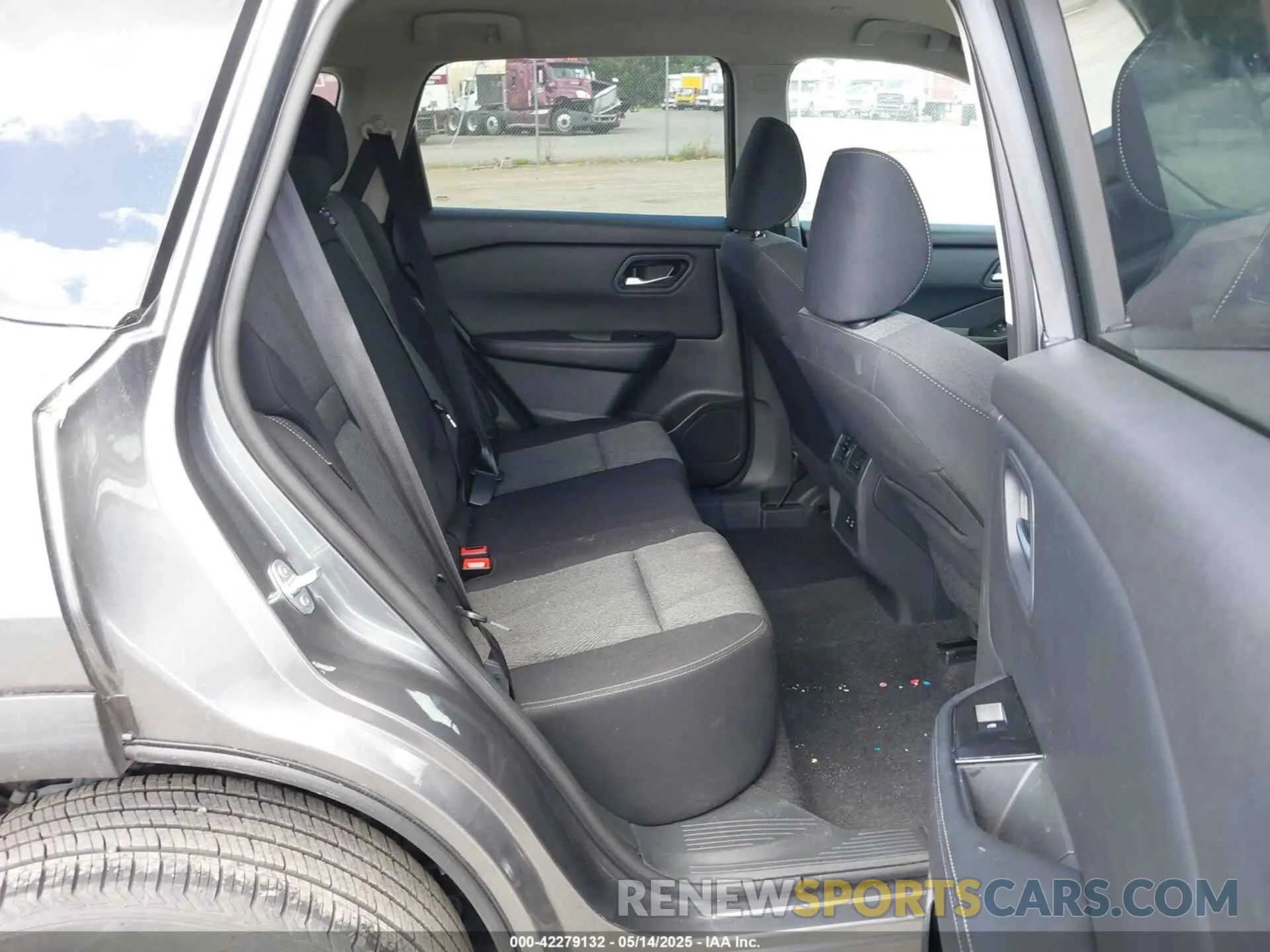 8 fotografías del automóvil dañado 5N1BT3BA3RC672598 NISSAN ROGUE 2024