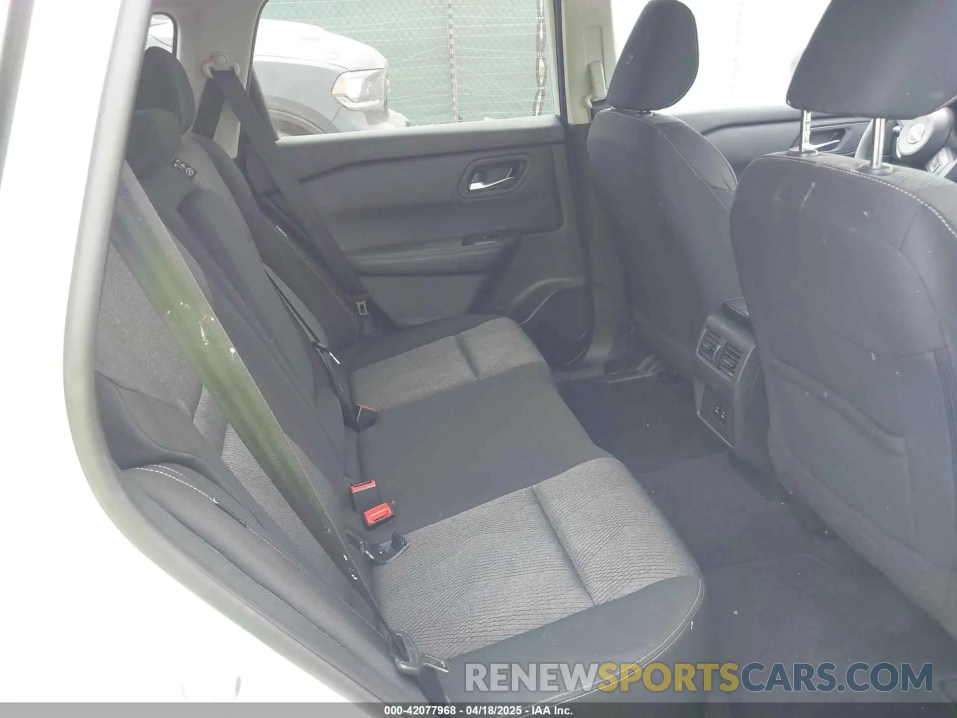 8 fotografías del automóvil dañado 5N1BT3BA4RC678880 NISSAN ROGUE 2024