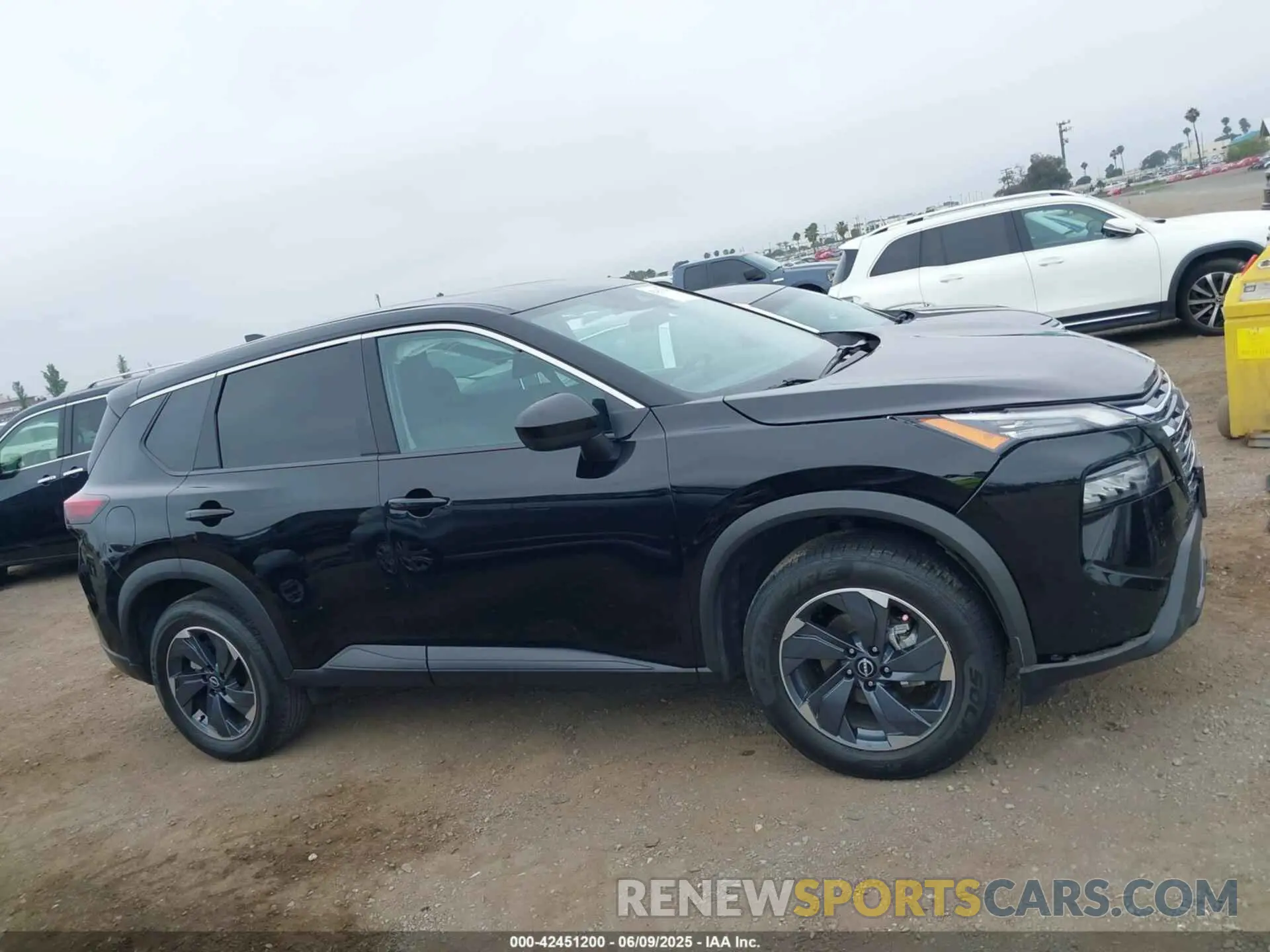 13 fotografías del automóvil dañado 5N1BT3BA6RC695969 NISSAN ROGUE 2024