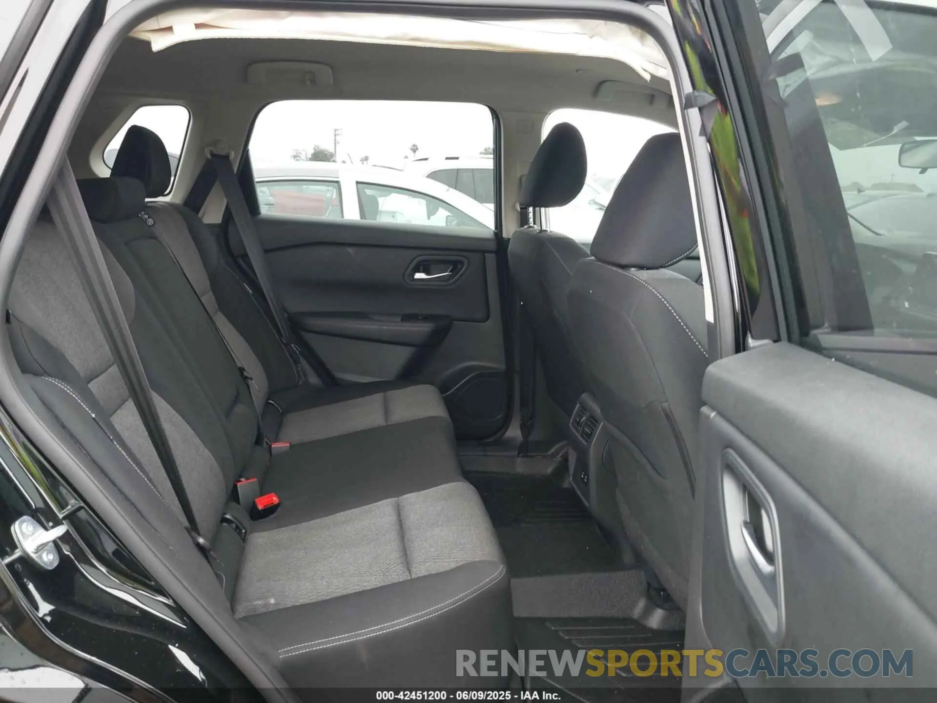 8 fotografías del automóvil dañado 5N1BT3BA6RC695969 NISSAN ROGUE 2024