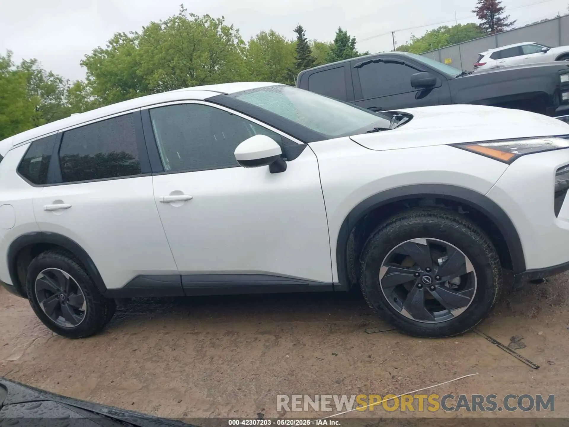 13 fotografías del automóvil dañado 5N1BT3BA7RC682616 NISSAN ROGUE 2024