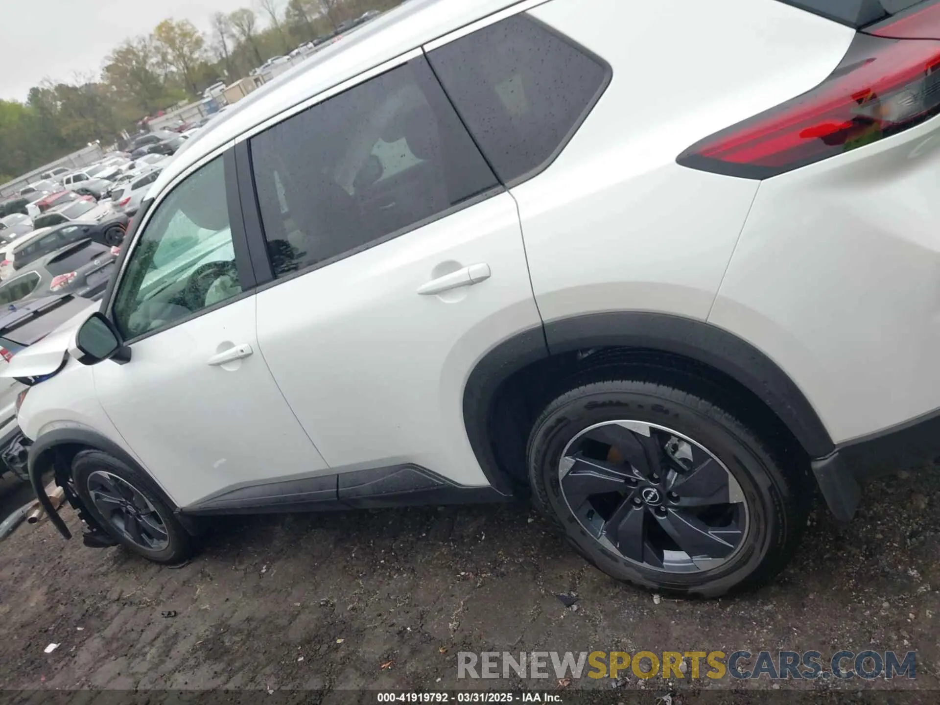 15 fotografías del automóvil dañado 5N1BT3BA8RC751023 NISSAN ROGUE 2024