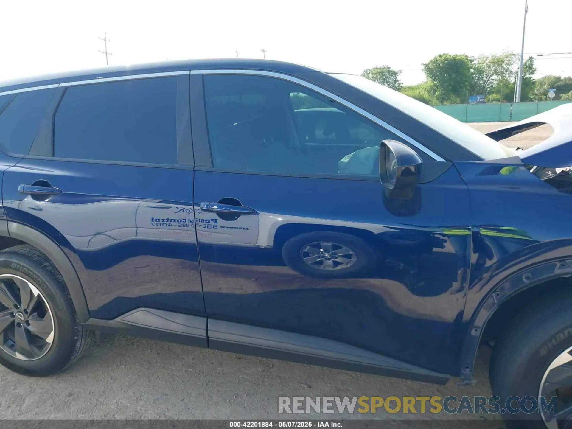 14 fotografías del automóvil dañado 5N1BT3BB8RC690538 NISSAN ROGUE 2024