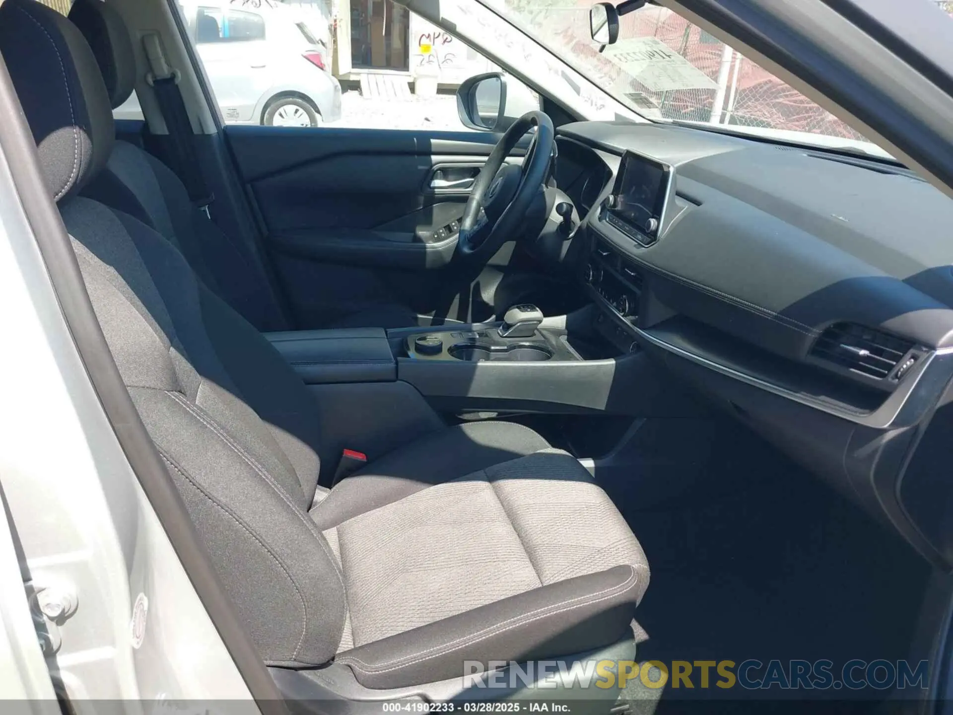 5 fotografías del automóvil dañado 5N1BT3BB8RC691883 NISSAN ROGUE 2024