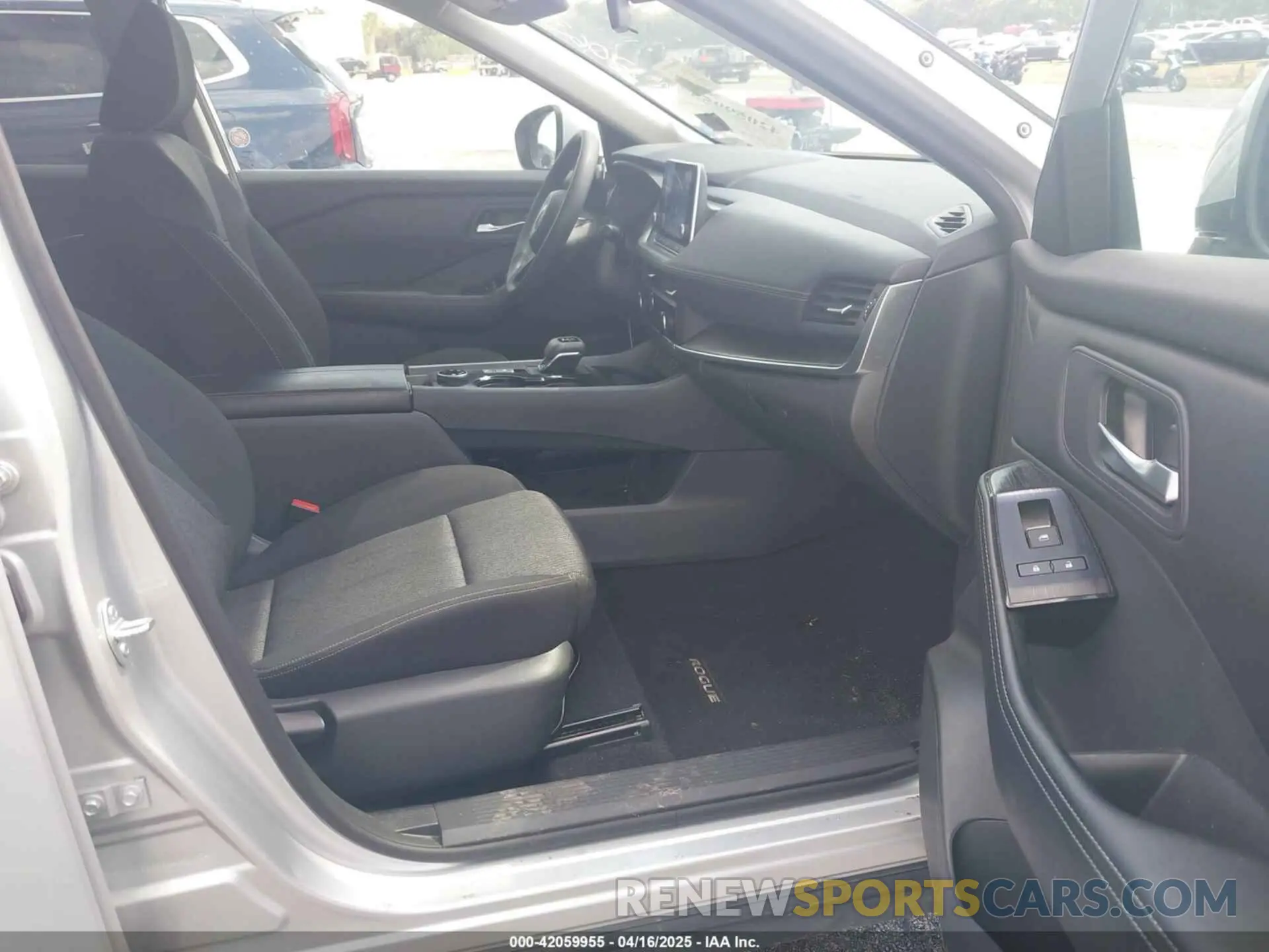 5 fotografías del automóvil dañado 5N1BT3BB8RC692063 NISSAN ROGUE 2024