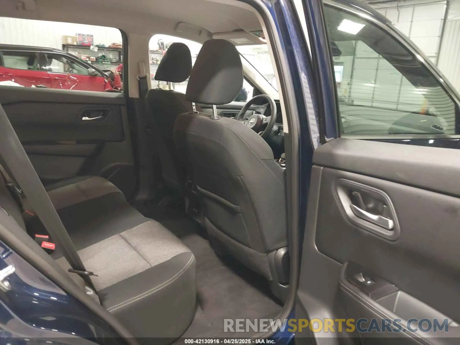 8 fotografías del automóvil dañado 5N1BT3BB9RC718802 NISSAN ROGUE 2024