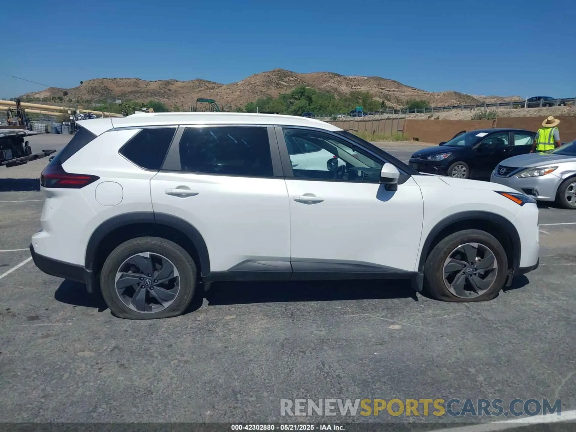 13 fotografías del automóvil dañado JN8BT3BA6RW359911 NISSAN ROGUE 2024