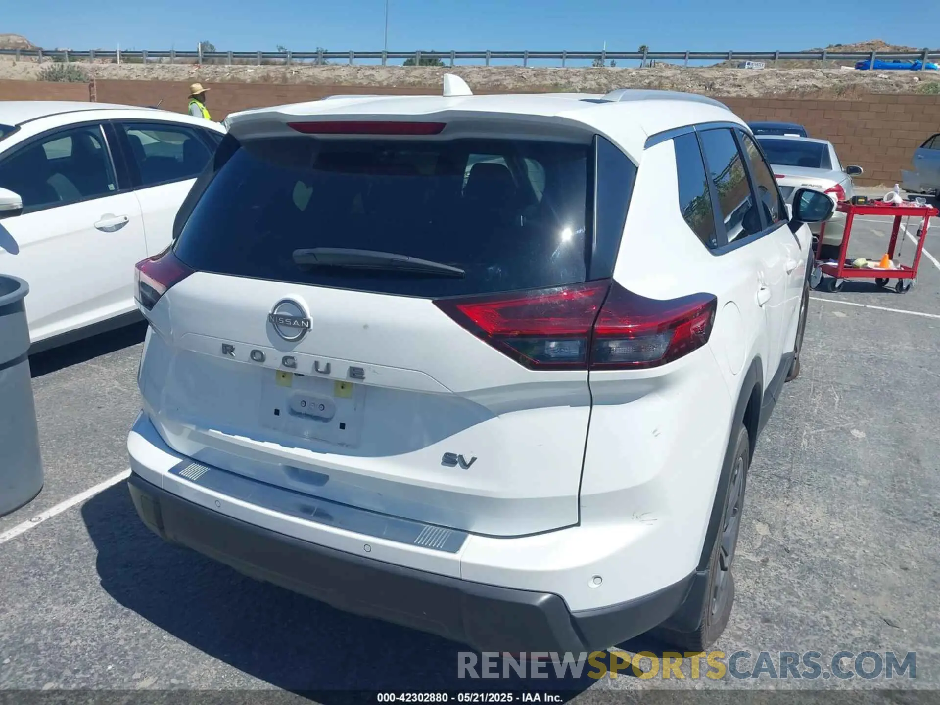 4 fotografías del automóvil dañado JN8BT3BA6RW359911 NISSAN ROGUE 2024