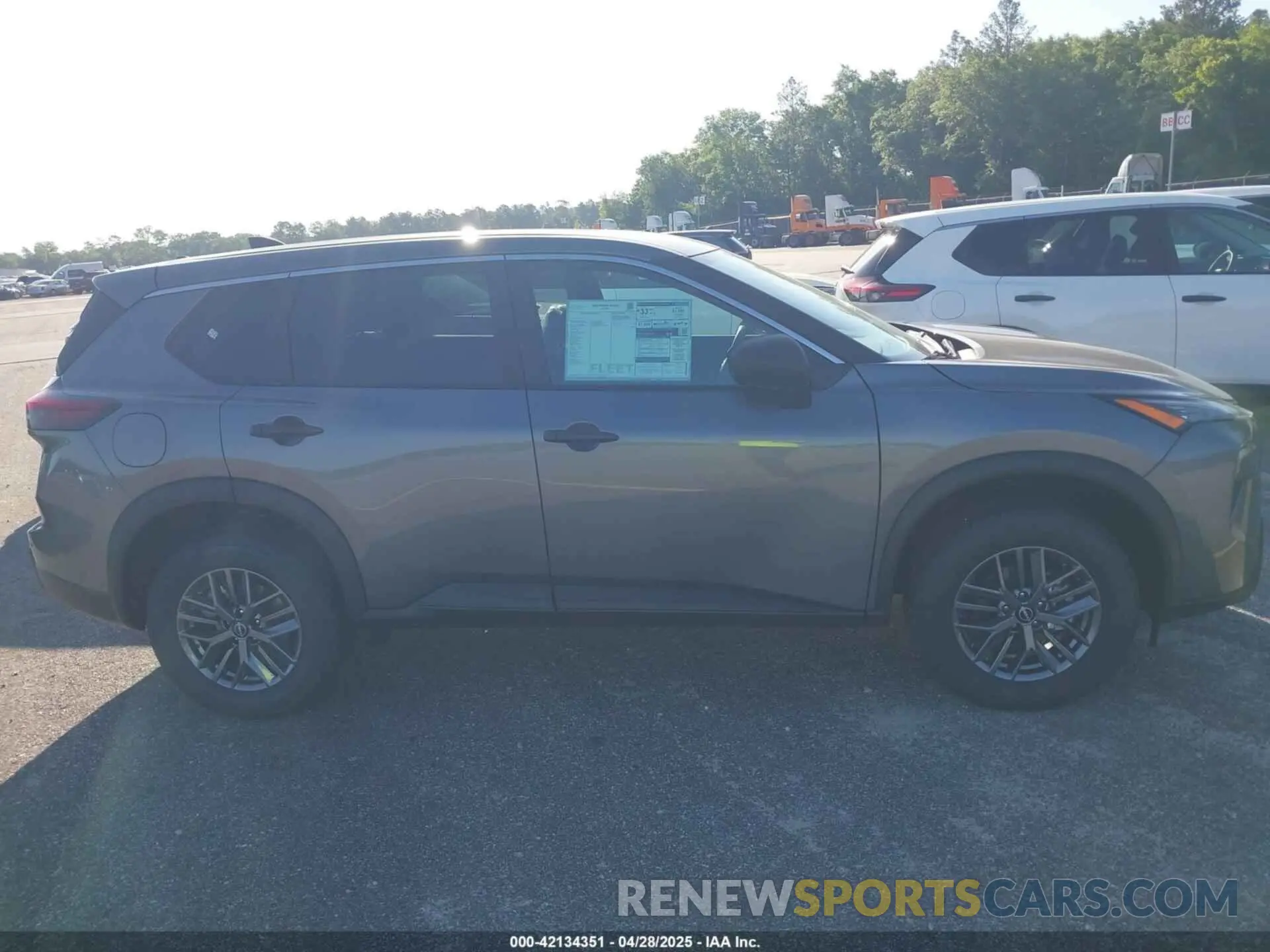 13 fotografías del automóvil dañado 5N1BT3AA6SC850172 NISSAN ROGUE 2025