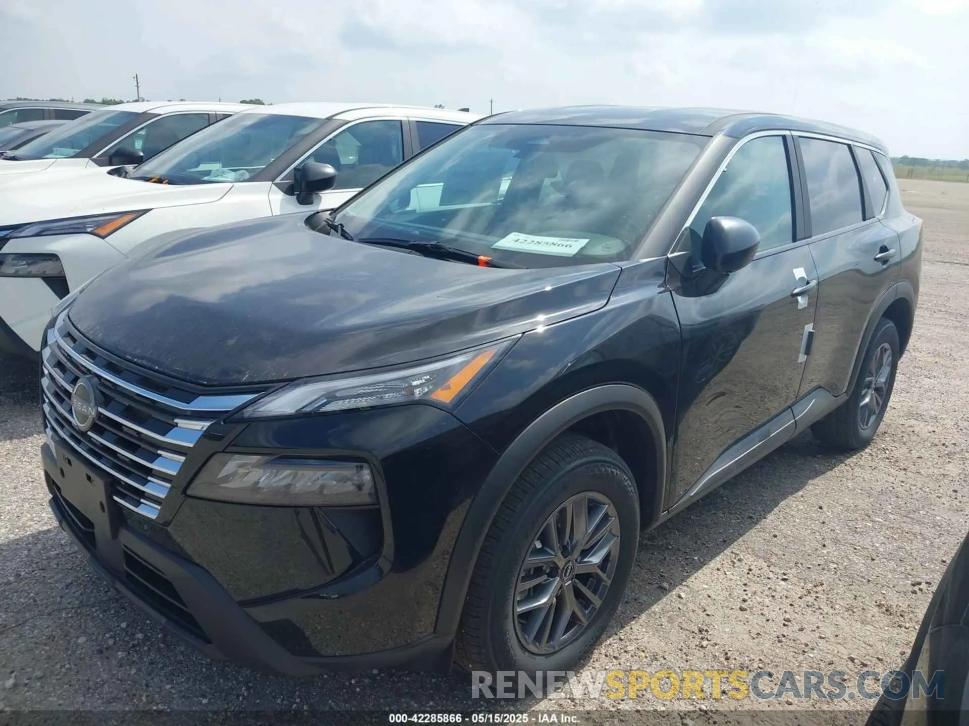 2 fotografías del automóvil dañado 5N1BT3AB1SC848693 NISSAN ROGUE 2025