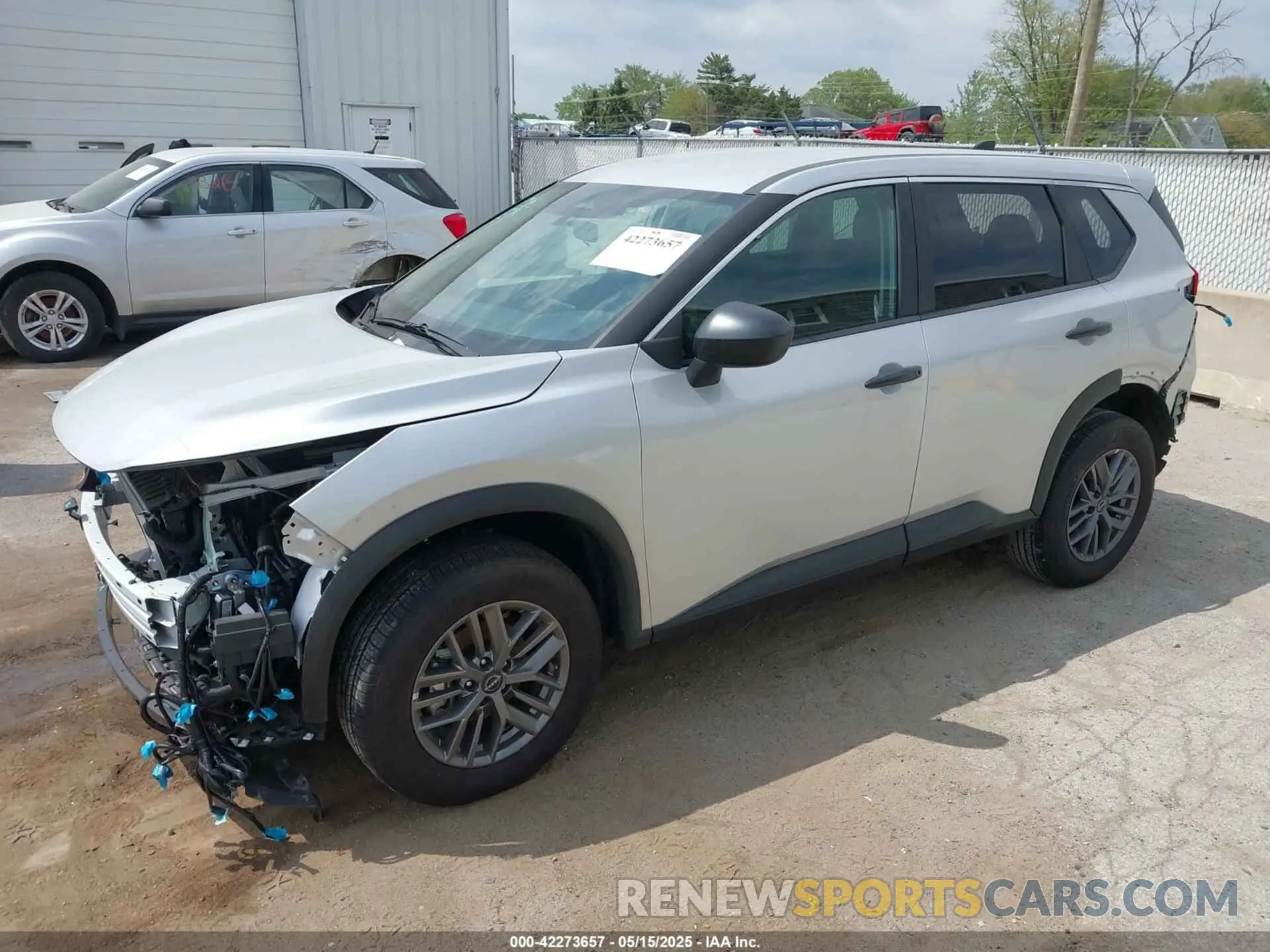 2 fotografías del automóvil dañado 5N1BT3AB4SC834268 NISSAN ROGUE 2025