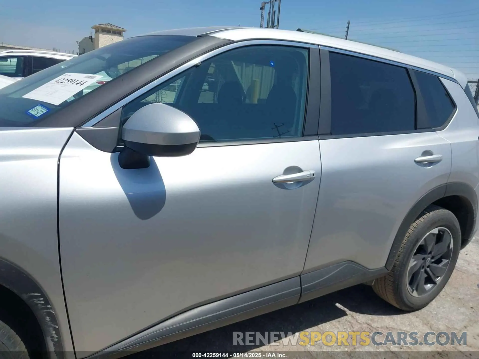 13 fotografías del automóvil dañado 5N1BT3BA1SC817949 NISSAN ROGUE 2025