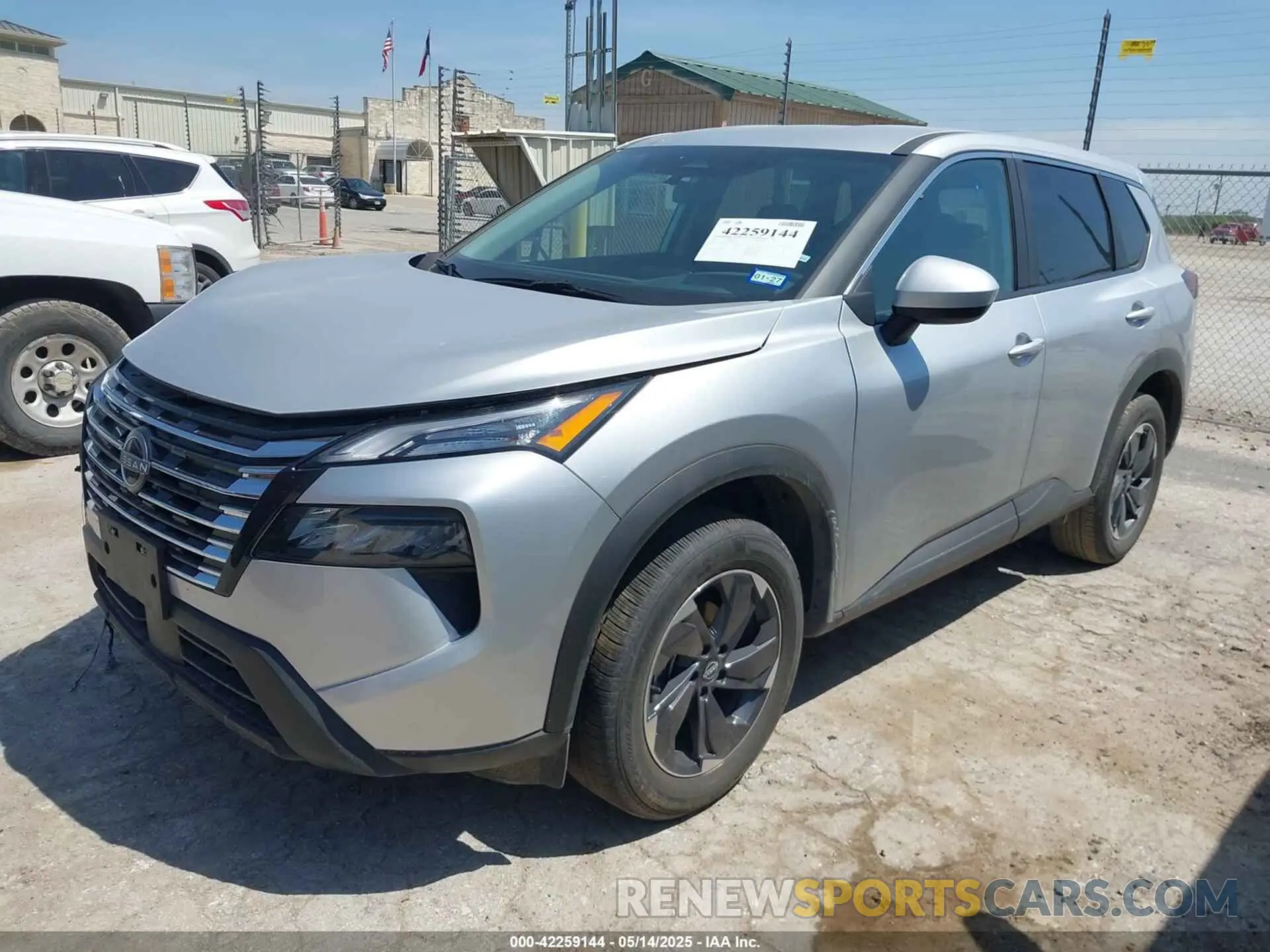 2 fotografías del automóvil dañado 5N1BT3BA1SC817949 NISSAN ROGUE 2025