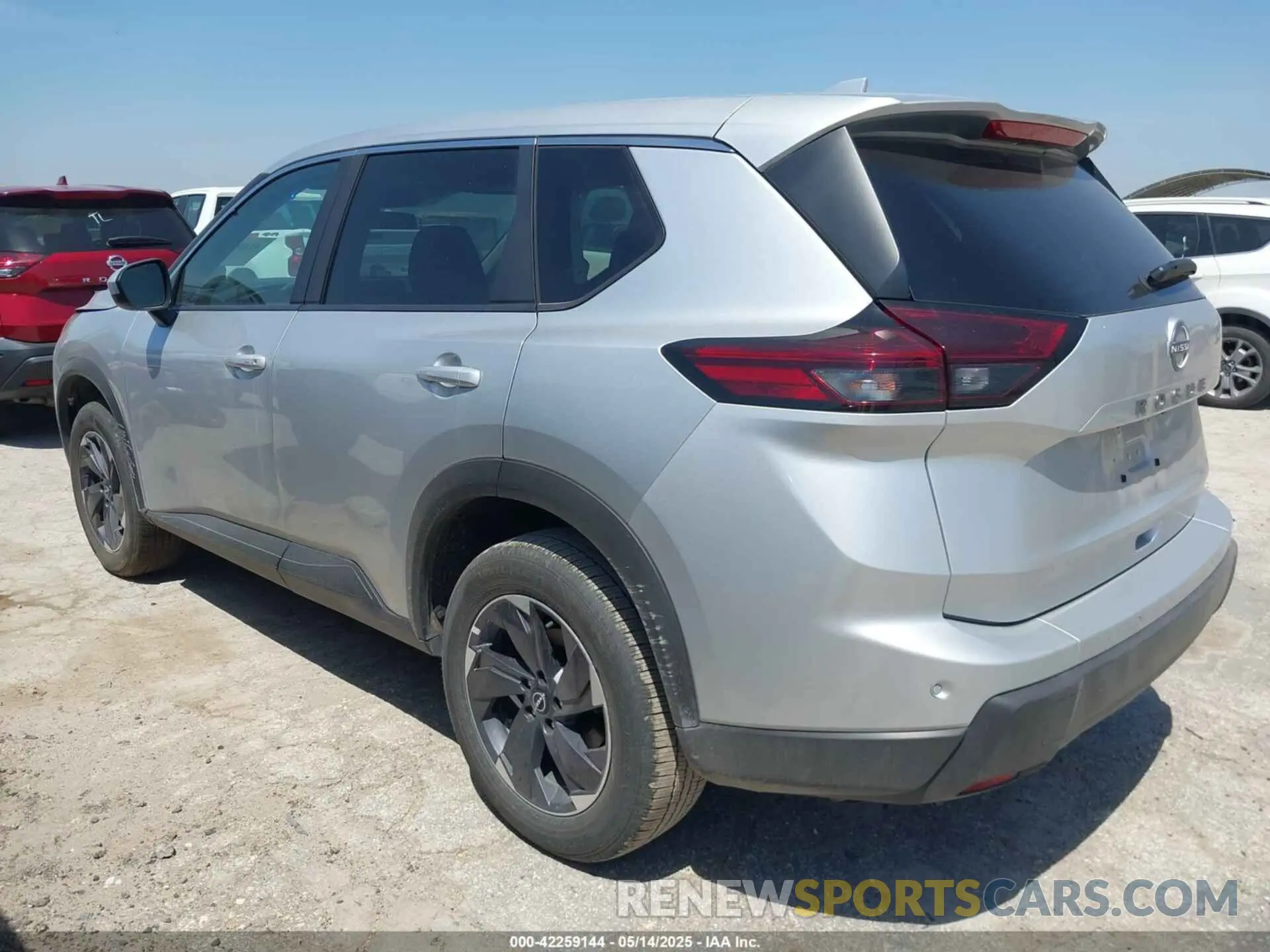 3 fotografías del automóvil dañado 5N1BT3BA1SC817949 NISSAN ROGUE 2025
