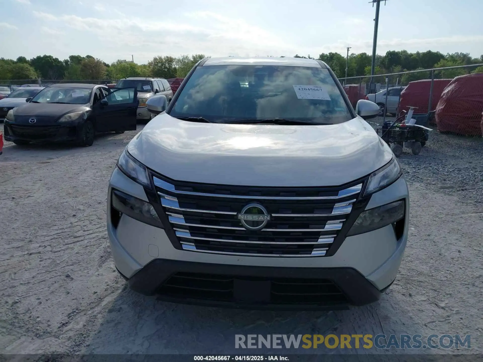 12 fotografías del automóvil dañado 5N1BT3BA2SC808953 NISSAN ROGUE 2025