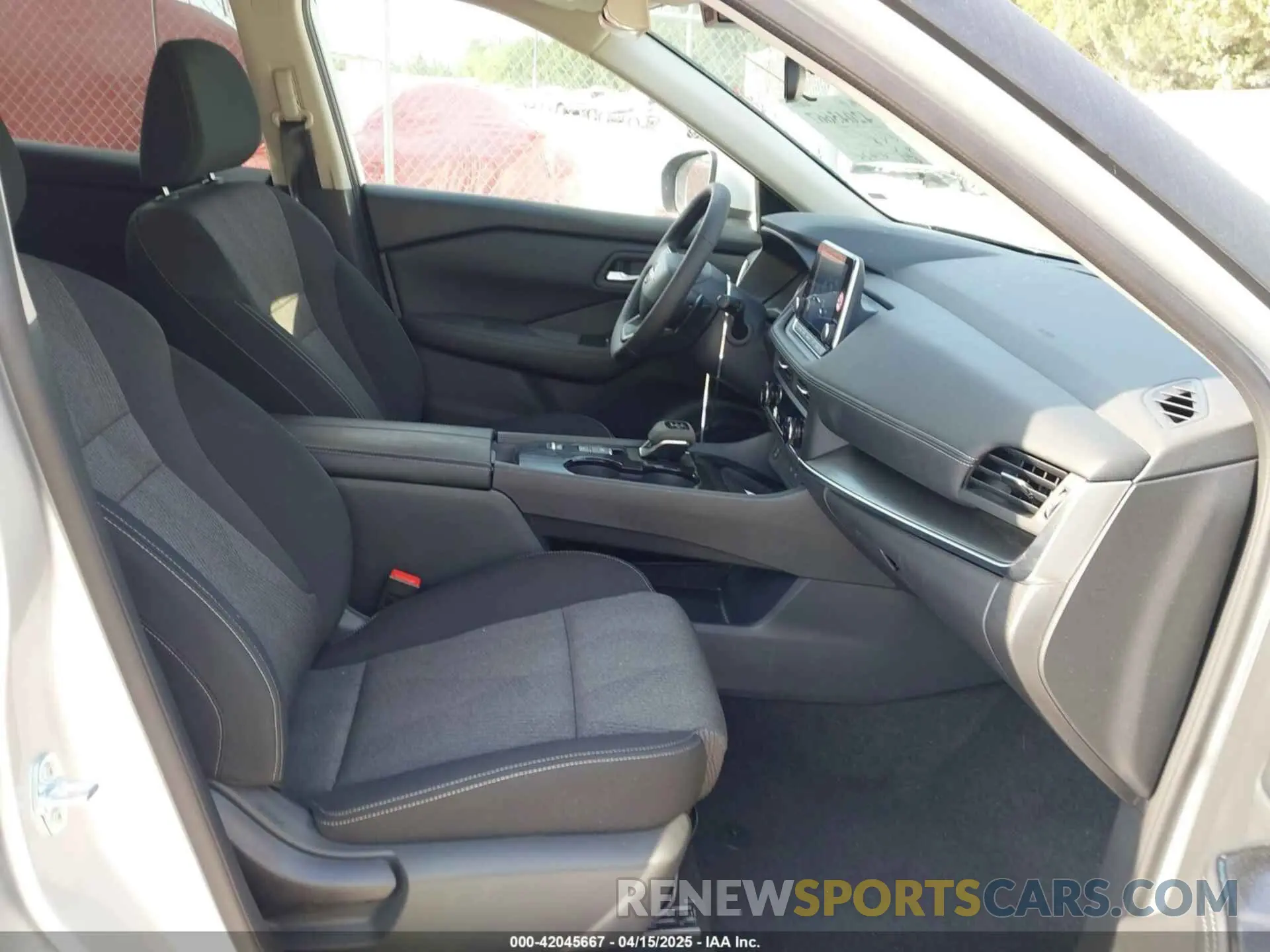 5 fotografías del automóvil dañado 5N1BT3BA2SC808953 NISSAN ROGUE 2025