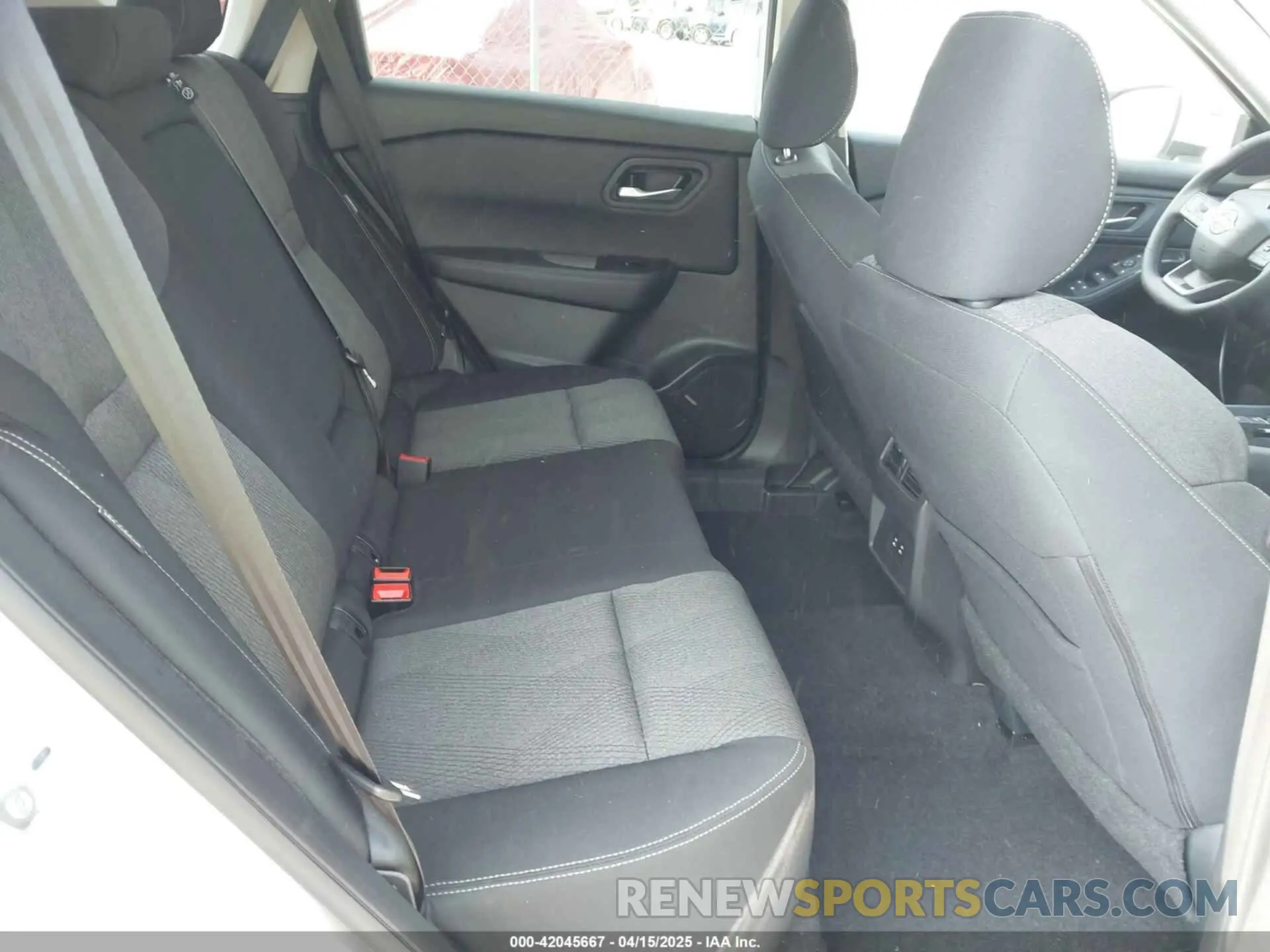 8 fotografías del automóvil dañado 5N1BT3BA2SC808953 NISSAN ROGUE 2025