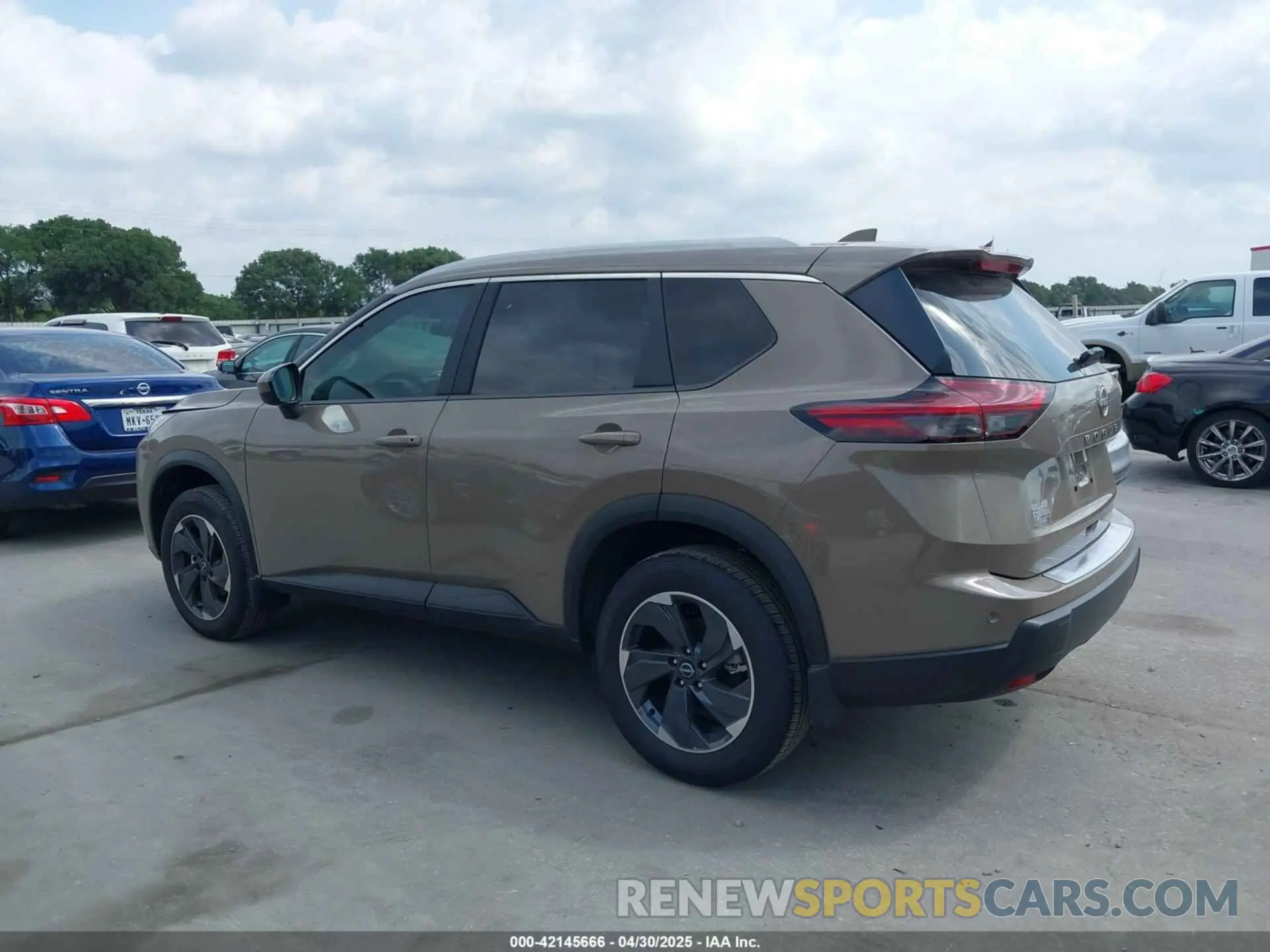 14 fotografías del automóvil dañado 5N1BT3BA3SC673997 NISSAN ROGUE 2025