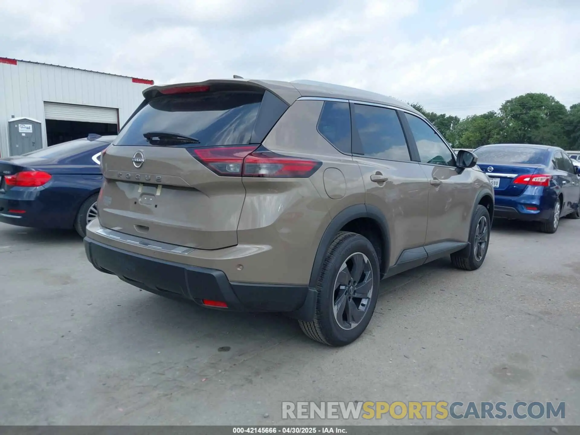 4 fotografías del automóvil dañado 5N1BT3BA3SC673997 NISSAN ROGUE 2025