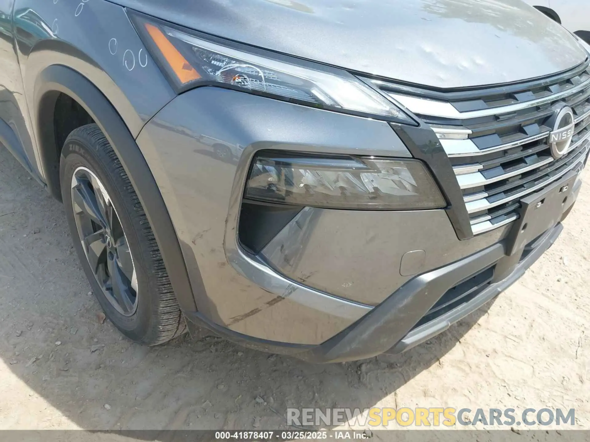 17 fotografías del automóvil dañado 5N1BT3BA3SC765904 NISSAN ROGUE 2025
