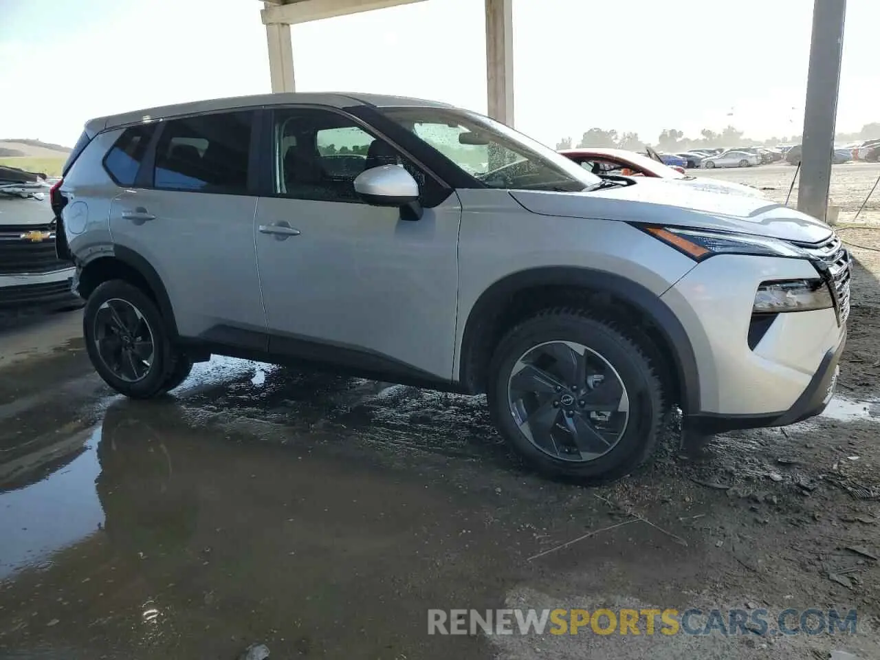 4 fotografías del automóvil dañado 5N1BT3BA3SC826958 NISSAN ROGUE 2025