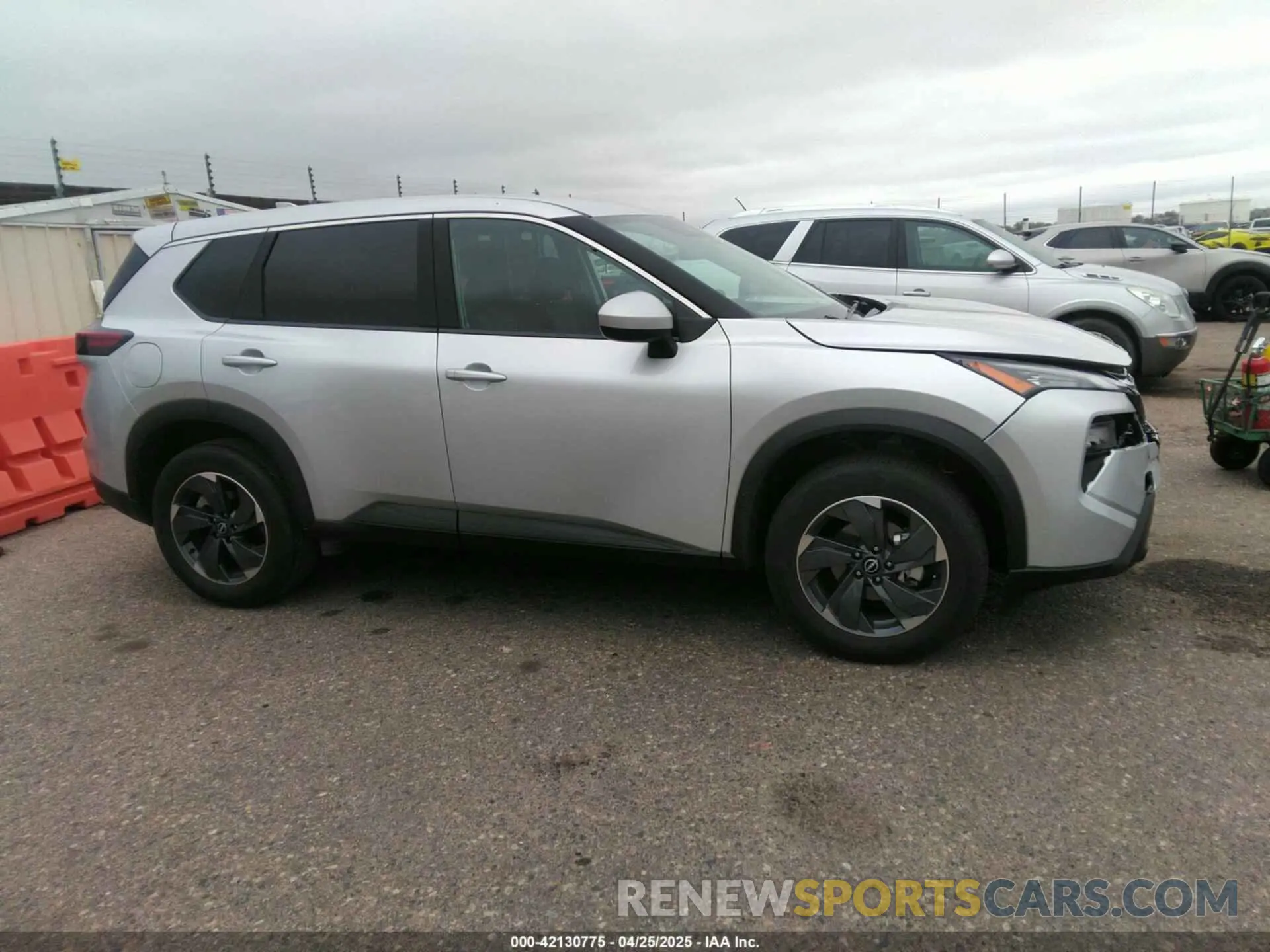 13 fotografías del automóvil dañado 5N1BT3BA5SC804363 NISSAN ROGUE 2025