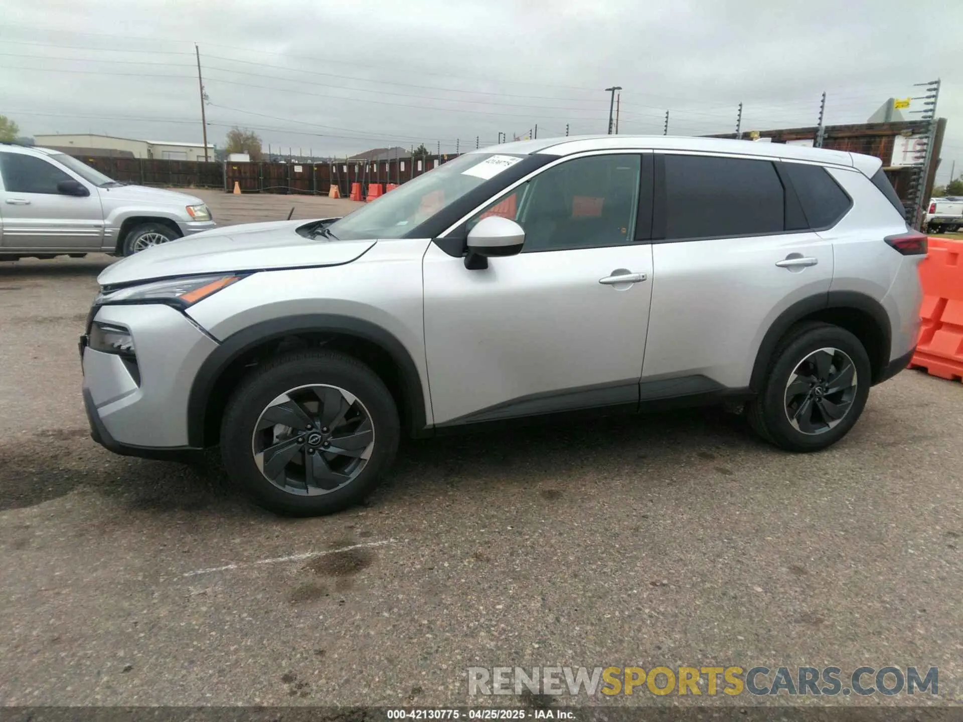 14 fotografías del automóvil dañado 5N1BT3BA5SC804363 NISSAN ROGUE 2025